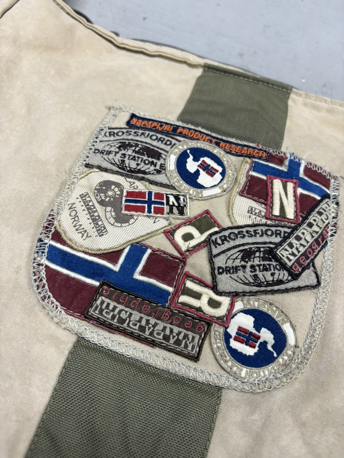 Napapijri Vintage Military 00’s Napapijri y2k Outdoor Messenger Bag Size ONE SIZE - 4 Thumbnail