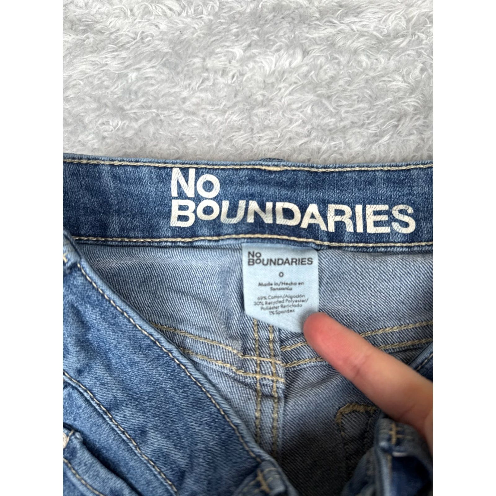 Vintage VINTAGE No Boundaries Jeans Womens Size 0 Bootcut Flare Mid Rise Denim Cotton Blue 30 Inch Inseam Size 25" / US 0 / IT 36 - 6 Thumbnail