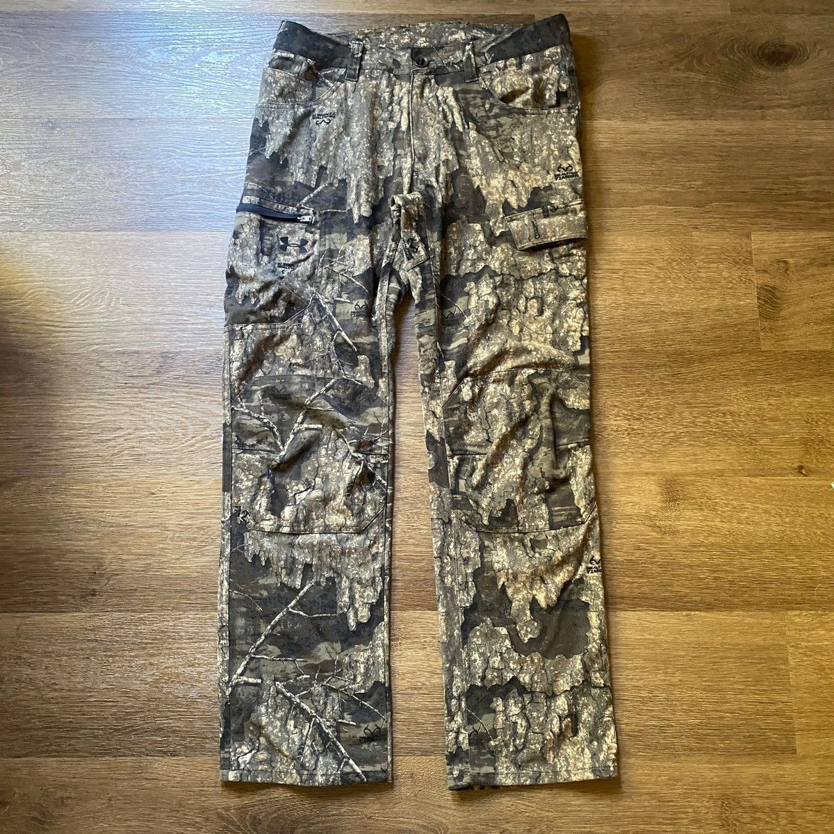 Under Armour Vintage mens camo hunting cargo pants under armour | Grailed