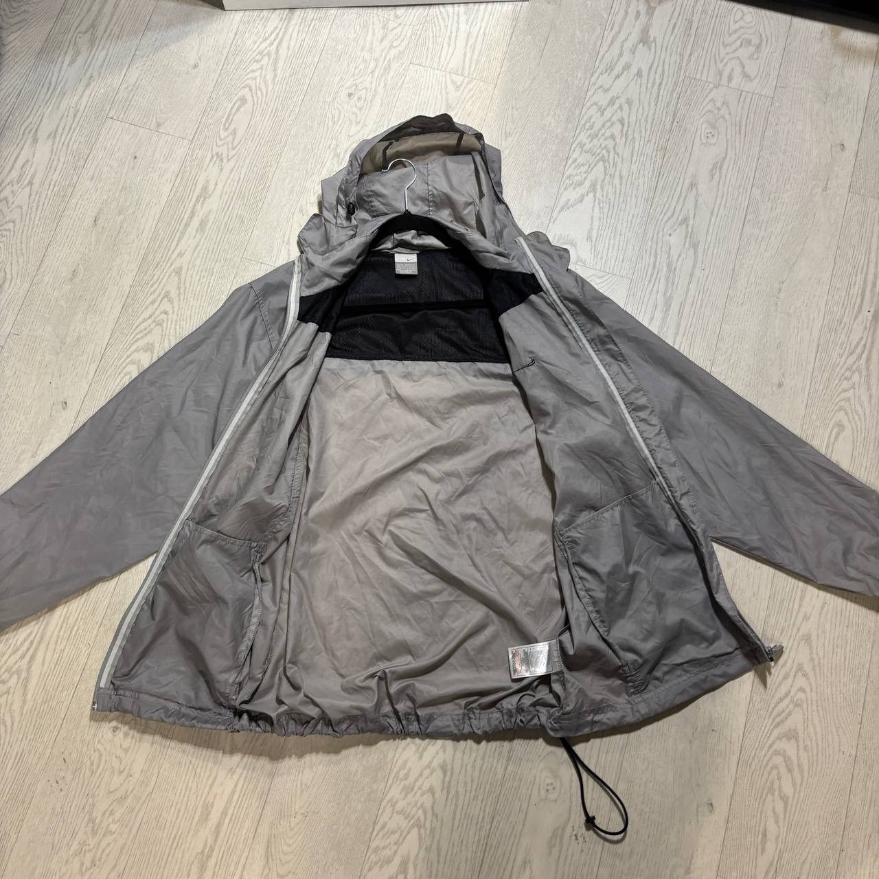 Nike Nike vintage light jacket Size:M Size US M / EU 48-50 / 2 - 5 Thumbnail