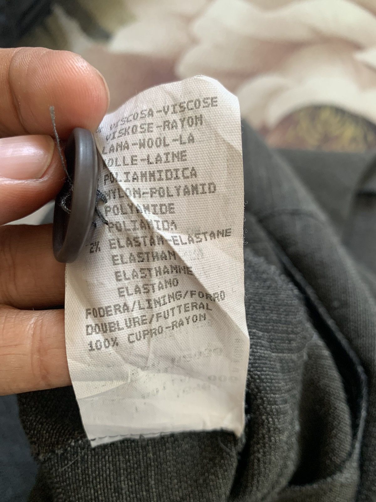 Emporio Armani Emporio Armani Buttons Vest Made in Italy Size XS / US 0-2 / IT 36-38 - 11 Thumbnail
