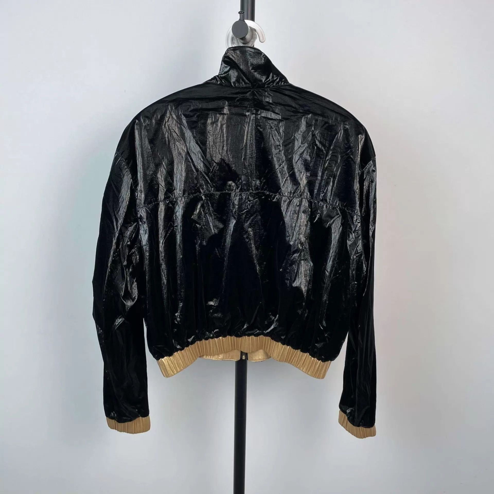 Chanel Chanel 23C Black Gold Jacket 38 Size S / US 4 / IT 40 - 2 Thumbnail