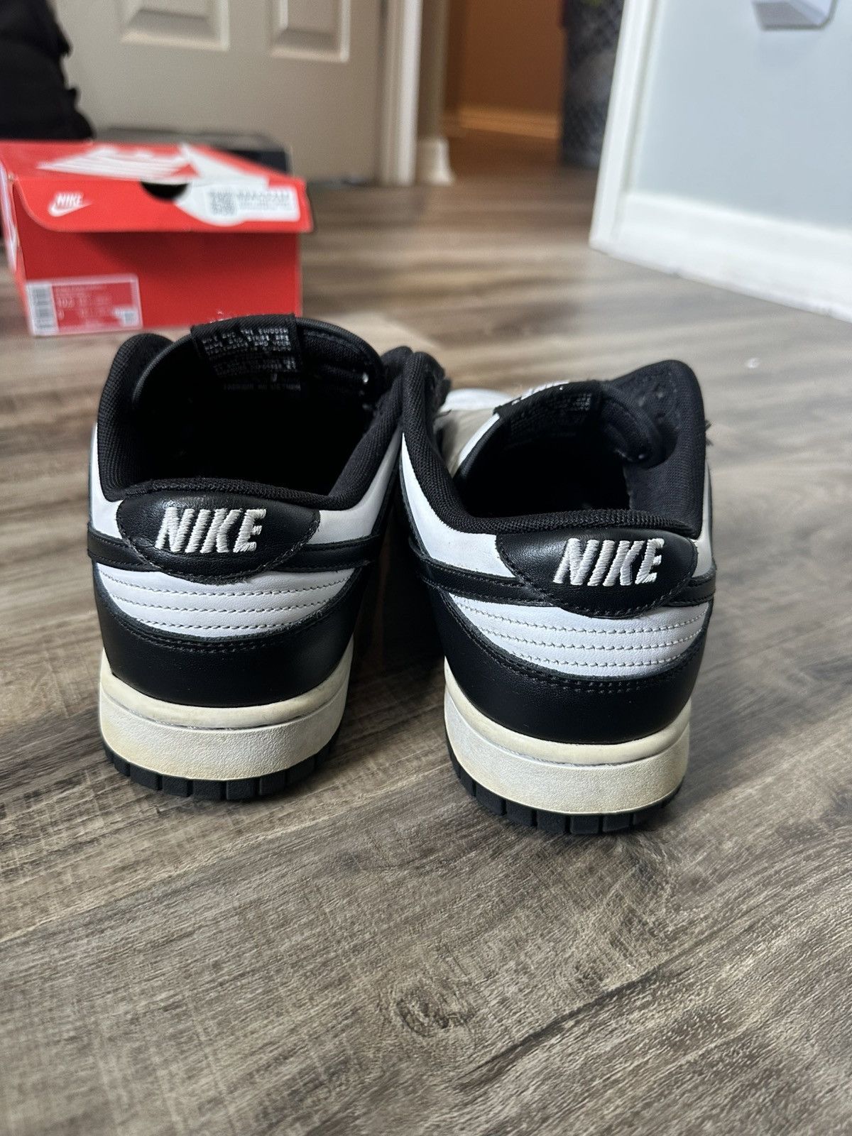 Nike Panda Nike Dunk Low Size US 9 / EU 42 - 4 Thumbnail