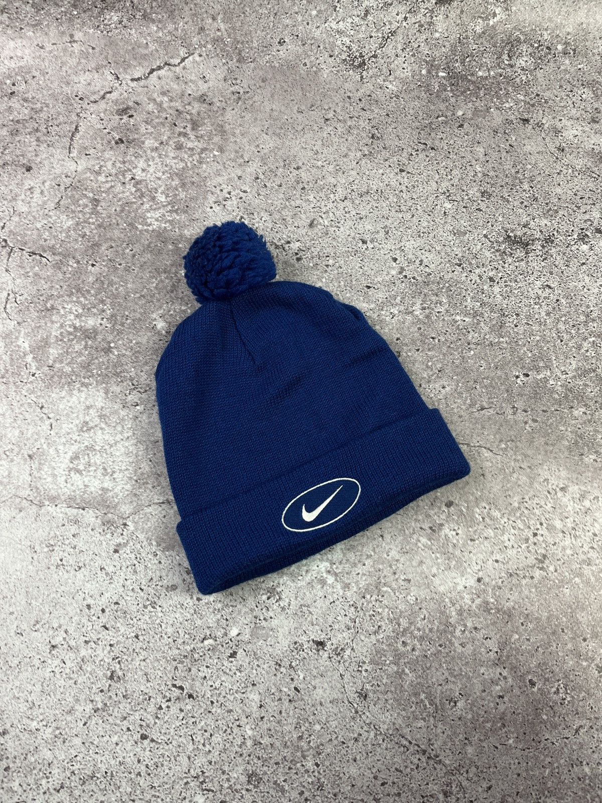 Nike Vintage Nike Peak Beanie Size ONE SIZE - 1 Thumbnail