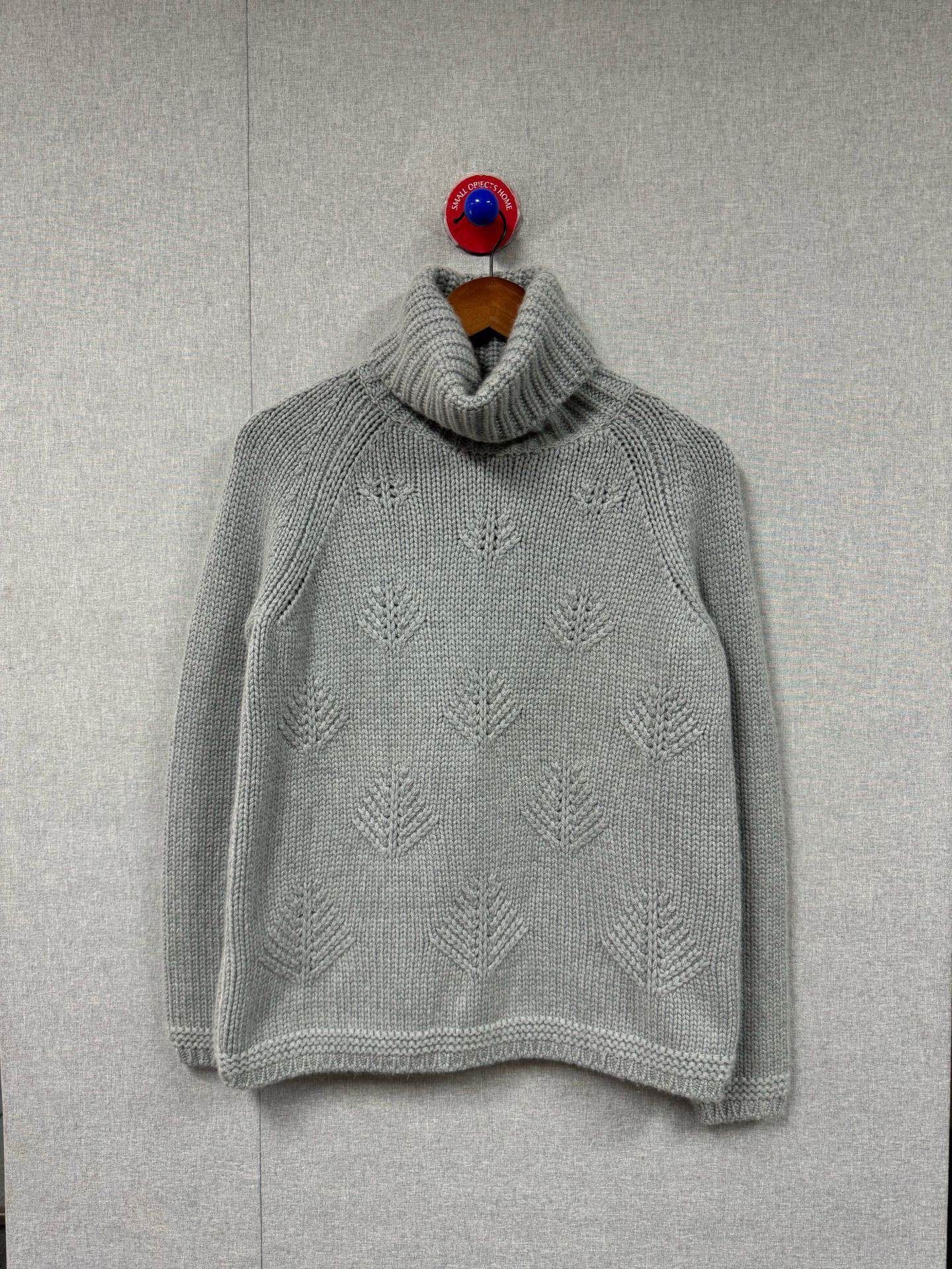 Loro Piana Loro Piana Gray Knit Sweater Size IT 40 Size S / US 4 / IT 40 - 1 Thumbnail