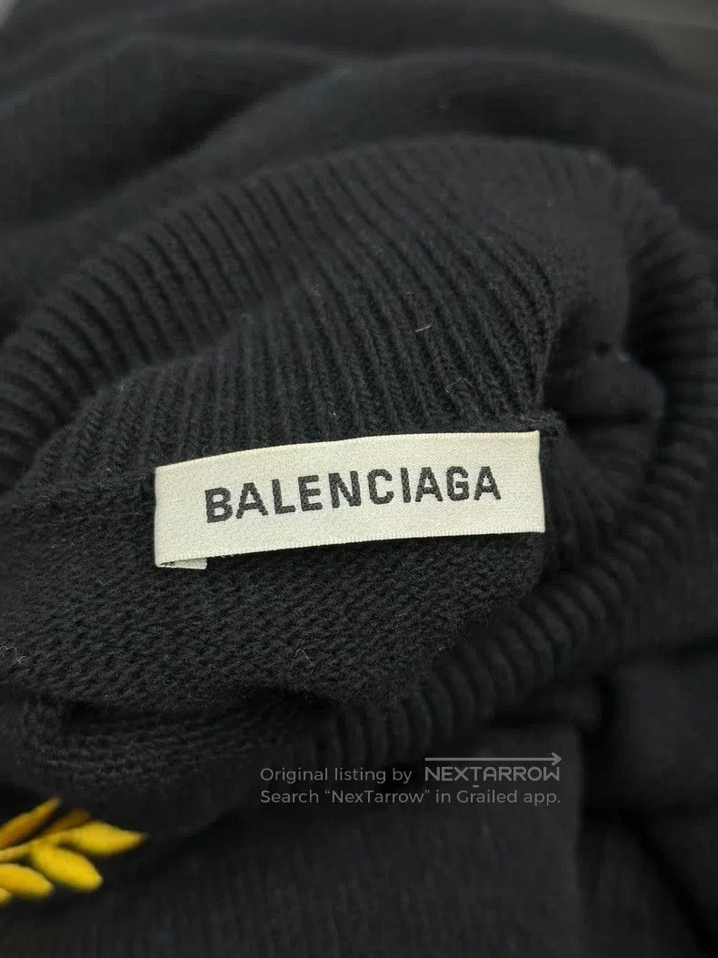 Balenciaga Balenciaga Embroidered logo in black letters turtle neck l Size US XS / EU 42 / 0 - 4 Thumbnail