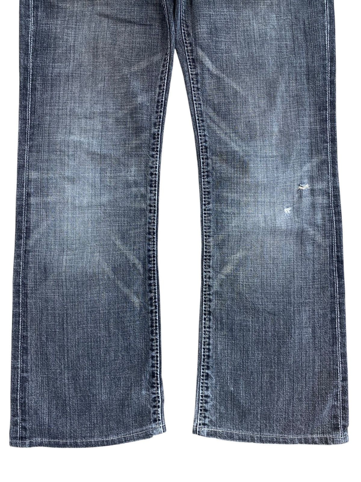 Wrangler Vintage Wrangler Brand Faded Whiskers Style Jeans Size US 31 - 2 Thumbnail