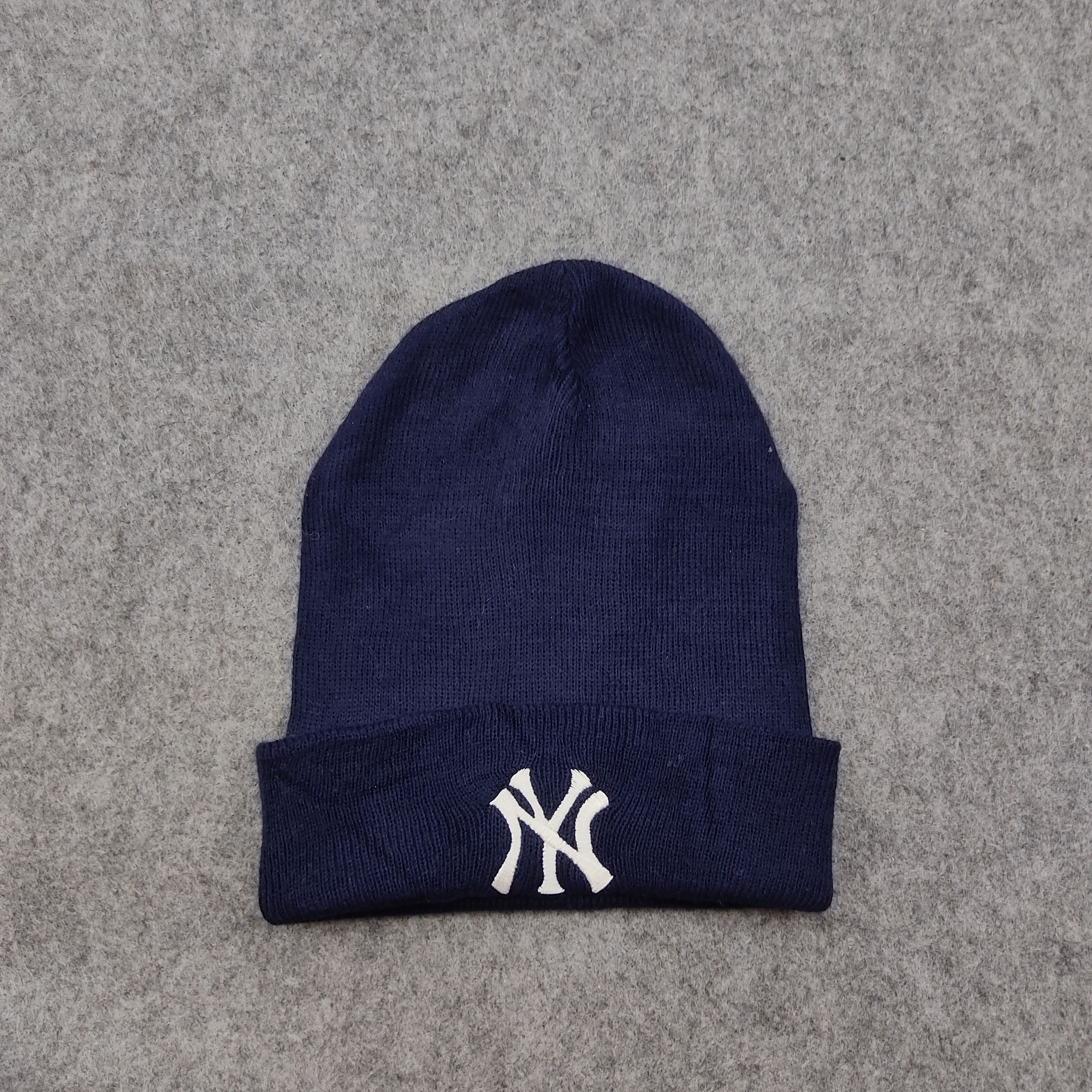 Drew Pearson Vintage New York Yankees Beanie / Snow Hat / Snow Cap Size ONE SIZE - 1 Thumbnail