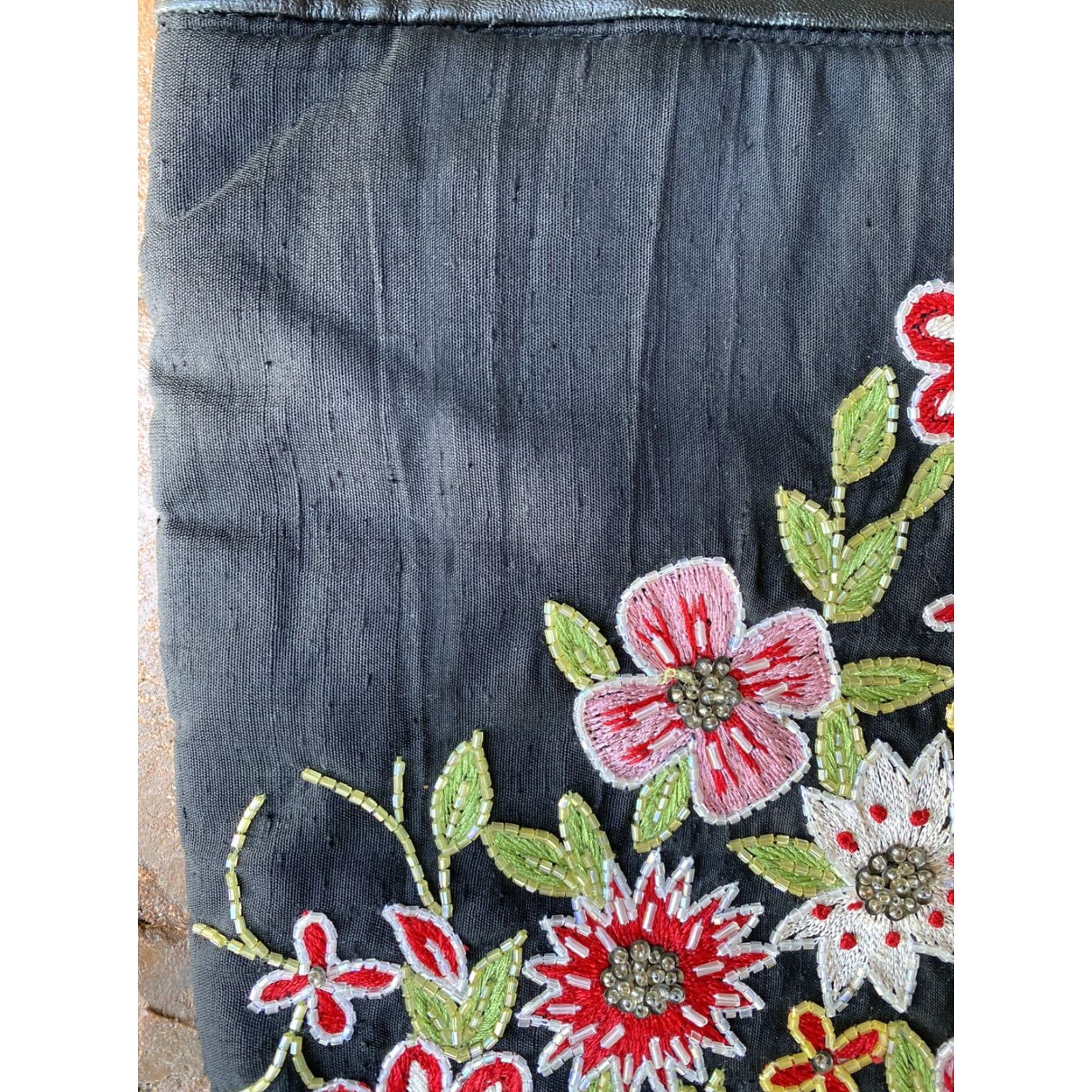 Vintage VINTAGE Christina Floral Beaded And Sequined Hand Tote Bag Size ONE SIZE - 2 Thumbnail
