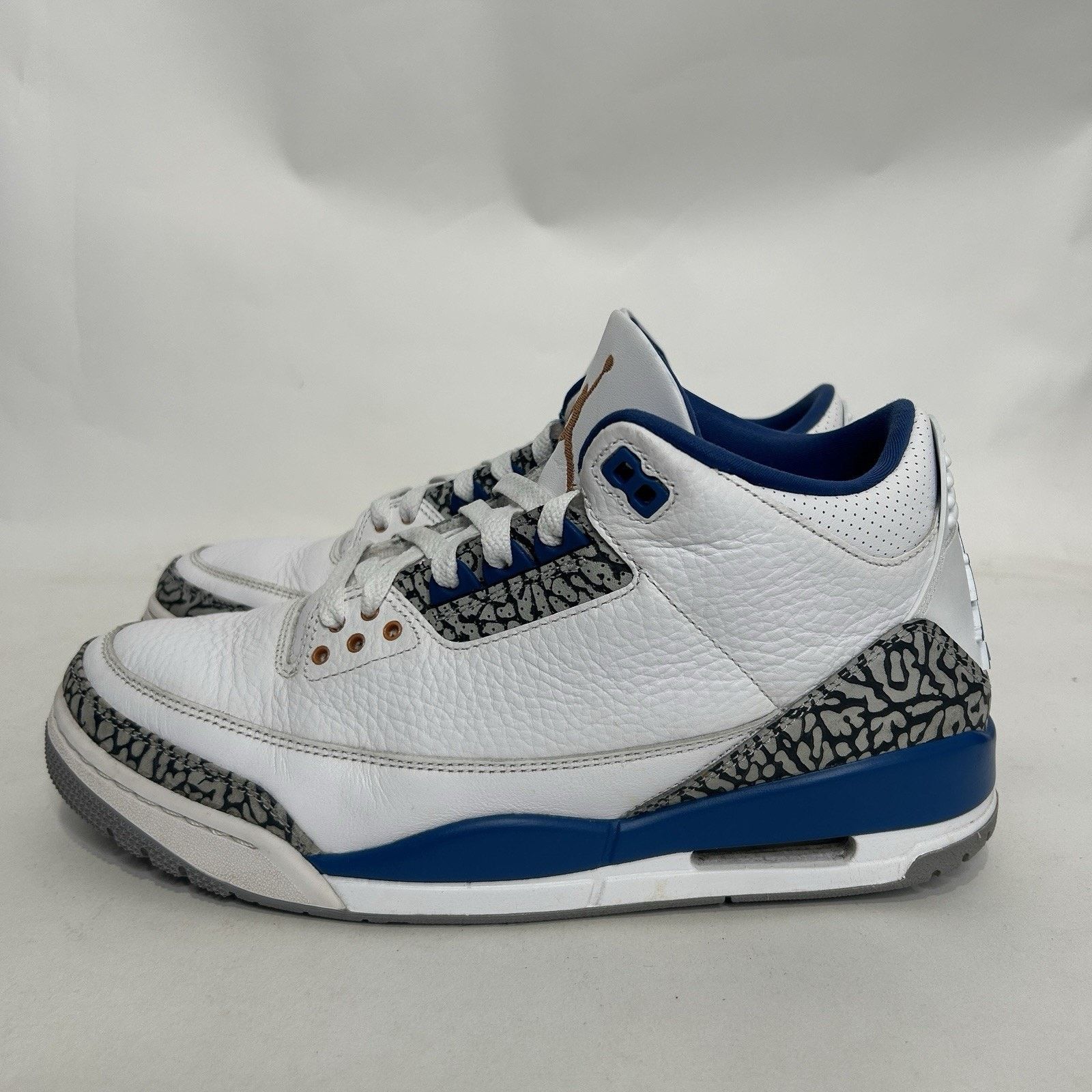 Jordan Brand Nike Air Jordan 3 Retro OG "Washington Wizards" Size US 9 / EU 42 - 6 Thumbnail