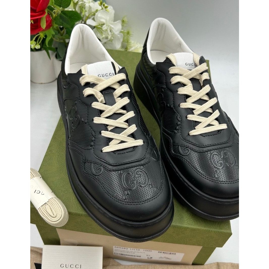 Gucci Men's Gucci GG embossed Leather sneakers size 9.5 fits 10 US Size US 10 / EU 43 - 1 Thumbnail