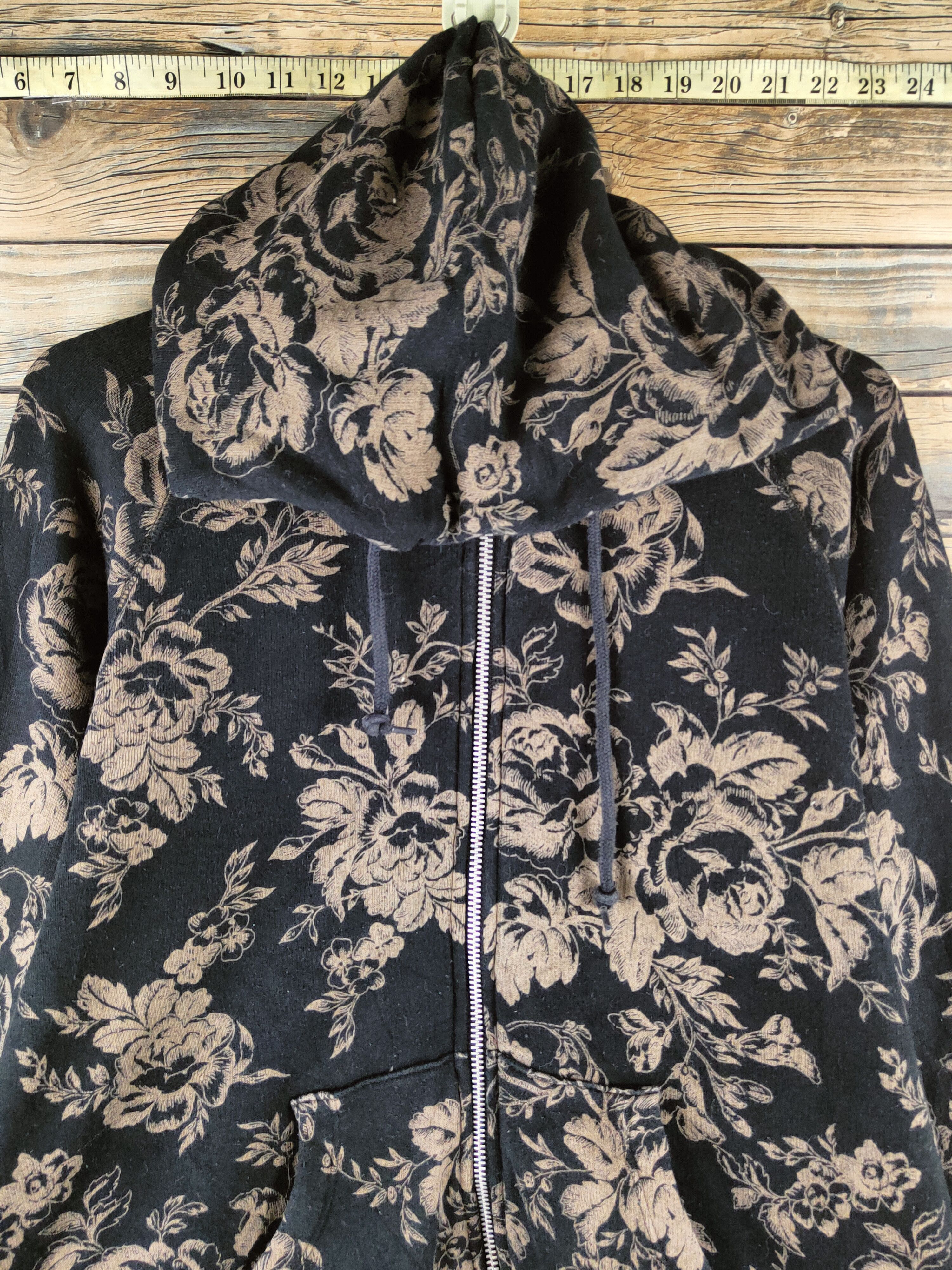 Uniqlo COLLAB🔥Uniqlo❌Cabbages &Roses Black Beige Hoodie Sweater Size XL / US 12-14 / IT 48-50 - 2 Thumbnail