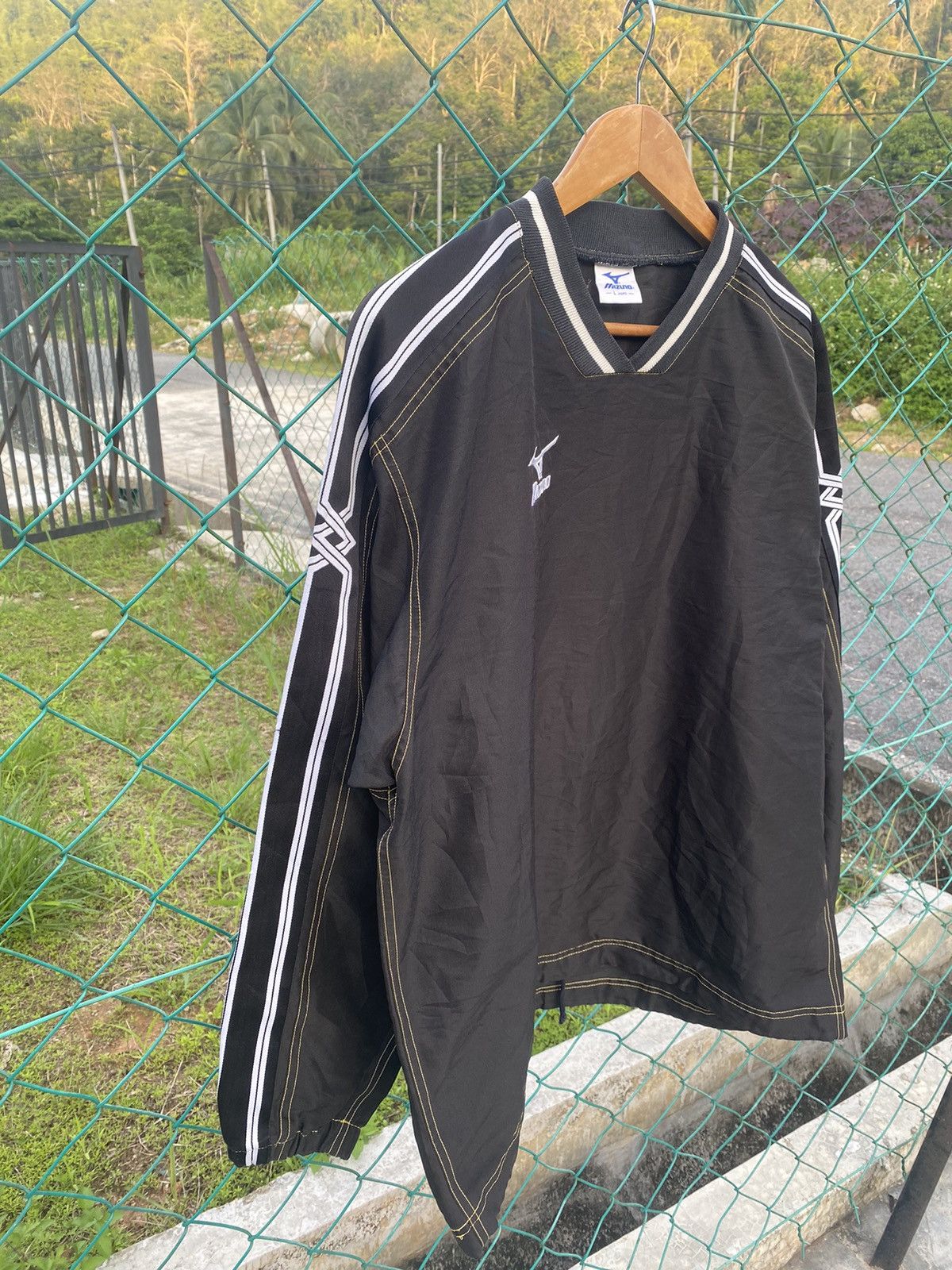Mizuno Vintage Mizuno RKU Football Training Sweater Size US L / EU 52-54 / 3 - 3 Thumbnail