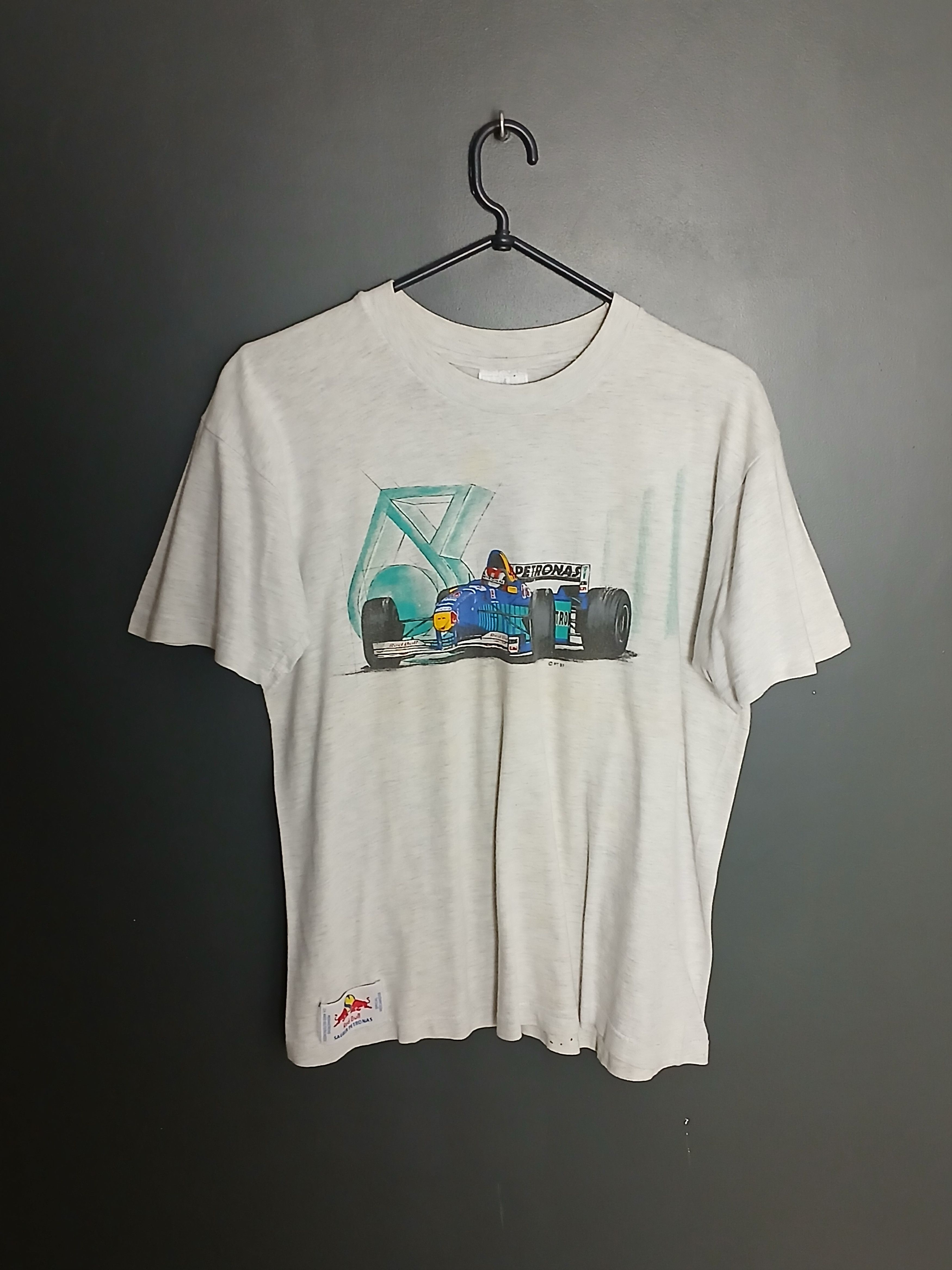 Formula 1 × Red Bull × Vintage Vintage Red Bull Sauber Petronas F1 Team Racing T-Shirt Size US M / EU 48-50 / 2 - 1 Thumbnail