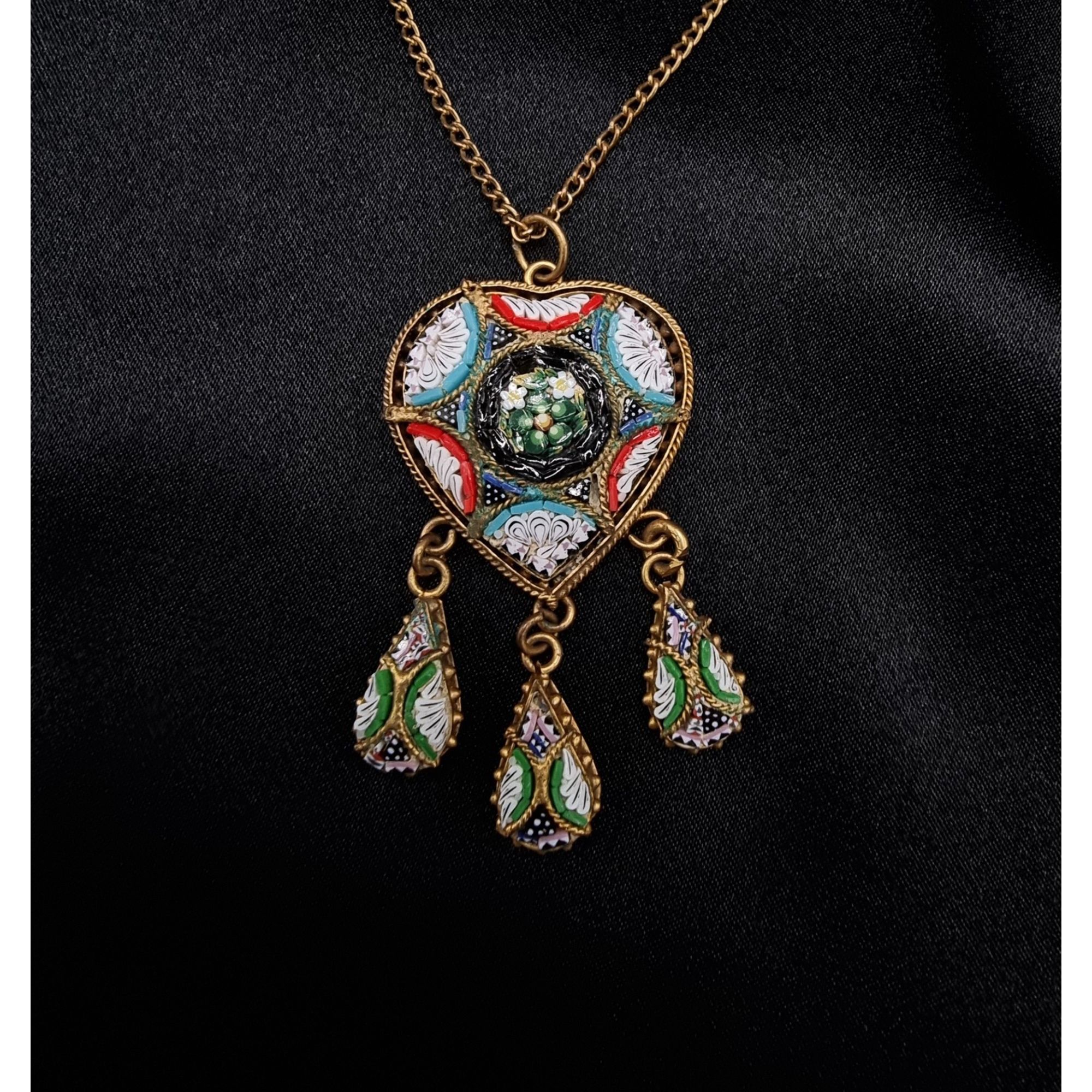 Vintage Rare Find Vintage 1930s-1950s Italian Gold Tone Necklace W/ Size ONE SIZE - 1 Thumbnail