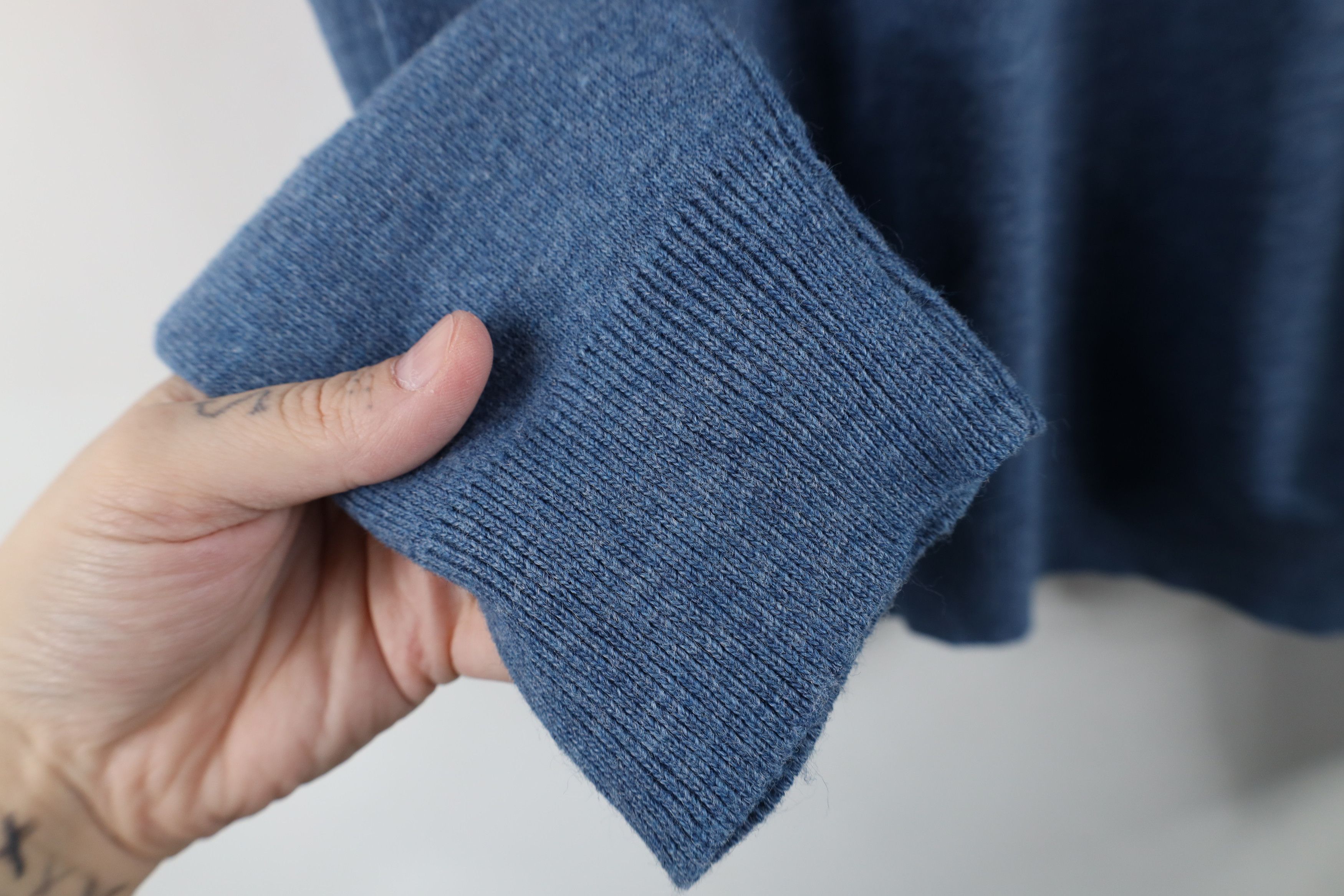 Vintage Vintage 90s Streetwear Blank Knit V-Neck Sweater Blue USA Size US XL / EU 56 / 4 - 6 Thumbnail