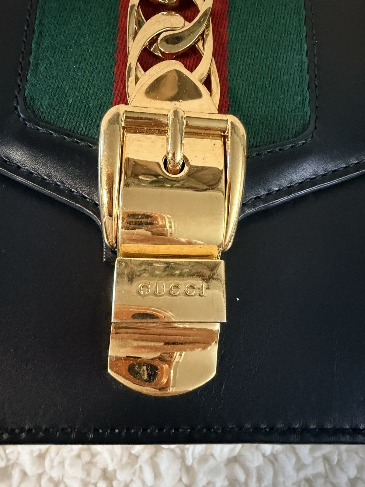 Gucci Gucci Sylvie Mini Size ONE SIZE - 2 Thumbnail