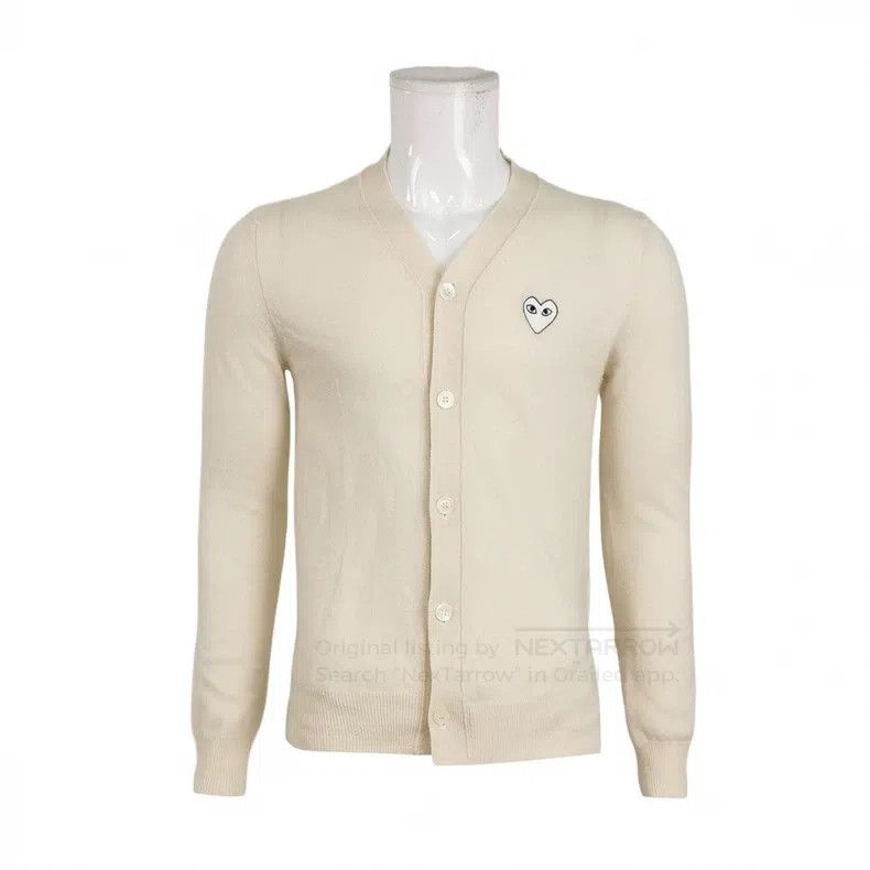 Comme des Garcons Comme Des Garcons Solid Color Single Button V-neck Knit Sw Size S / US 4 / IT 40 - 1 Thumbnail