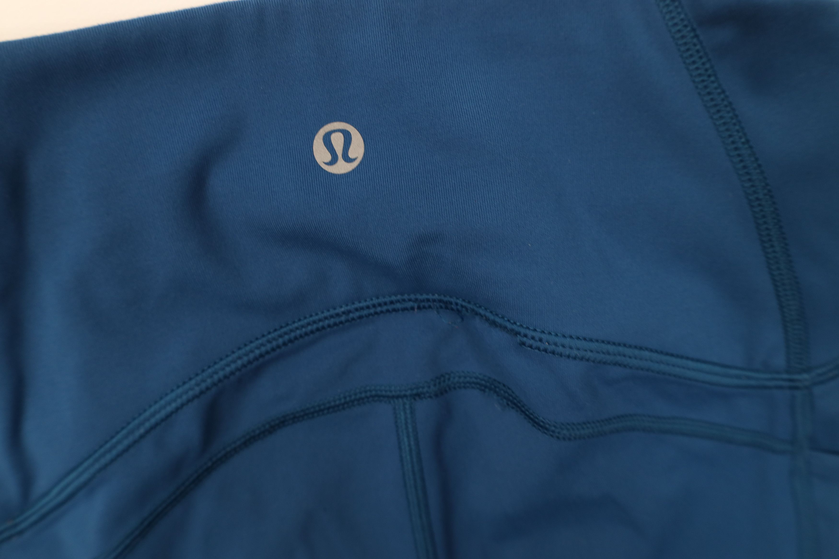 Lululemon Lululemon Training Polka Dot Cropped Yoga Pants Leggings Size 26" / US 2 / IT 38 - 13 Thumbnail