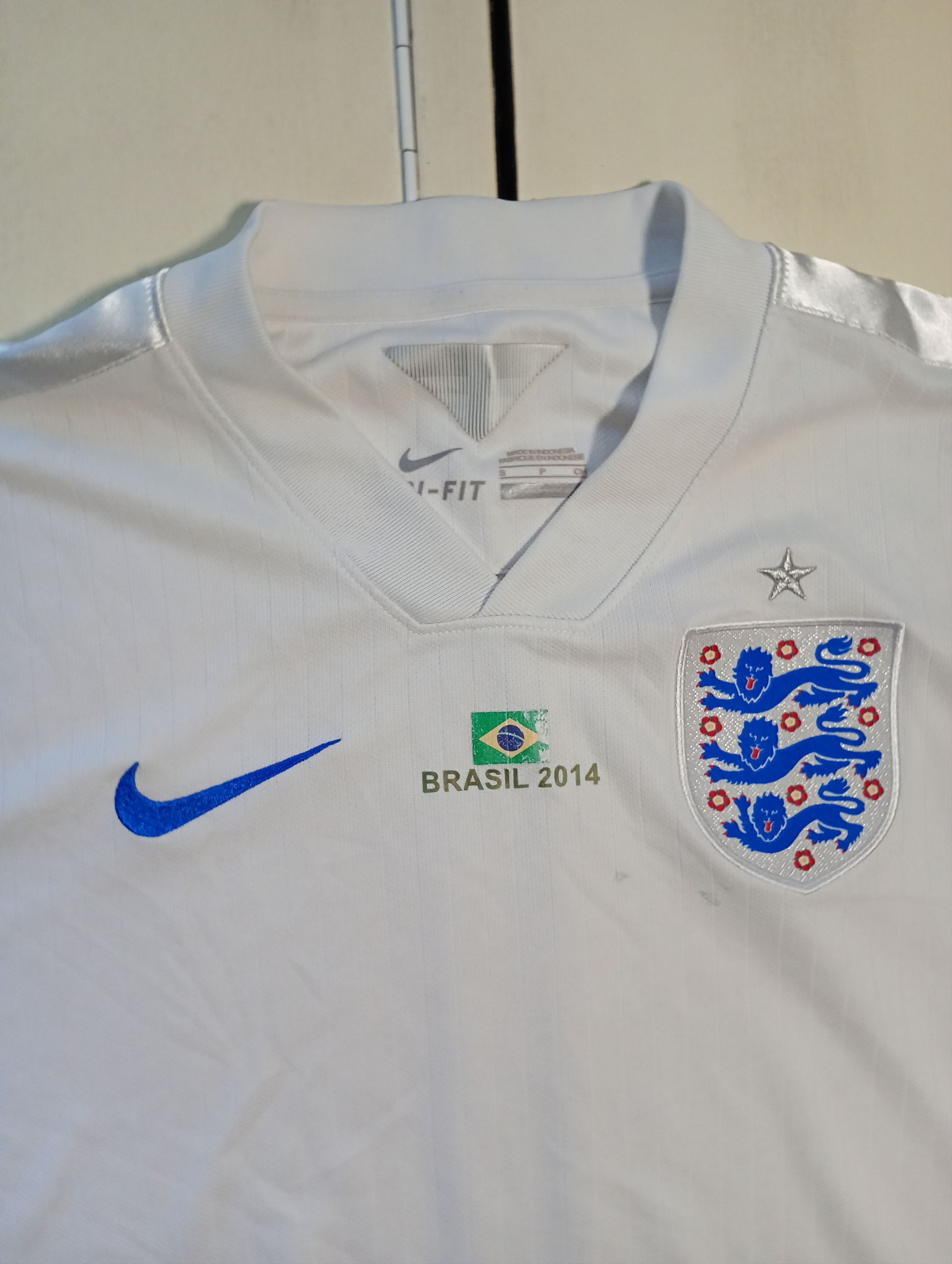 Nike Nike England Jersey 2014 Size US S / EU 44-46 / 1 - 6 Thumbnail