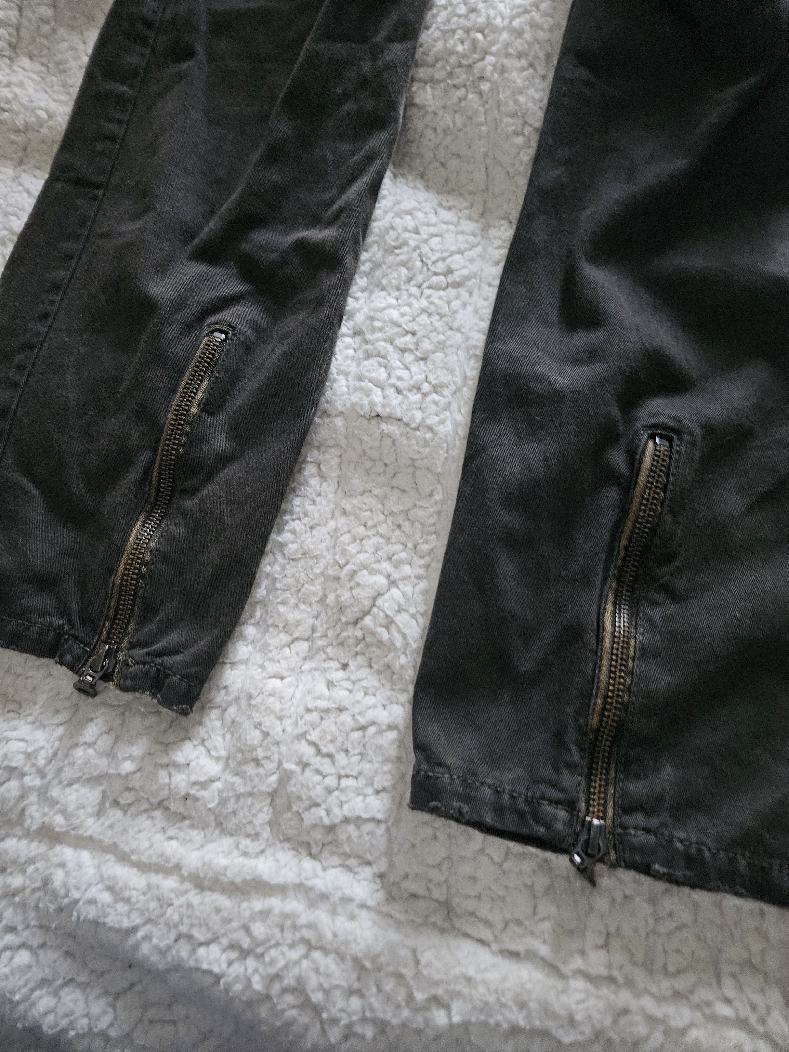 FUGA gimmick cargo flares
