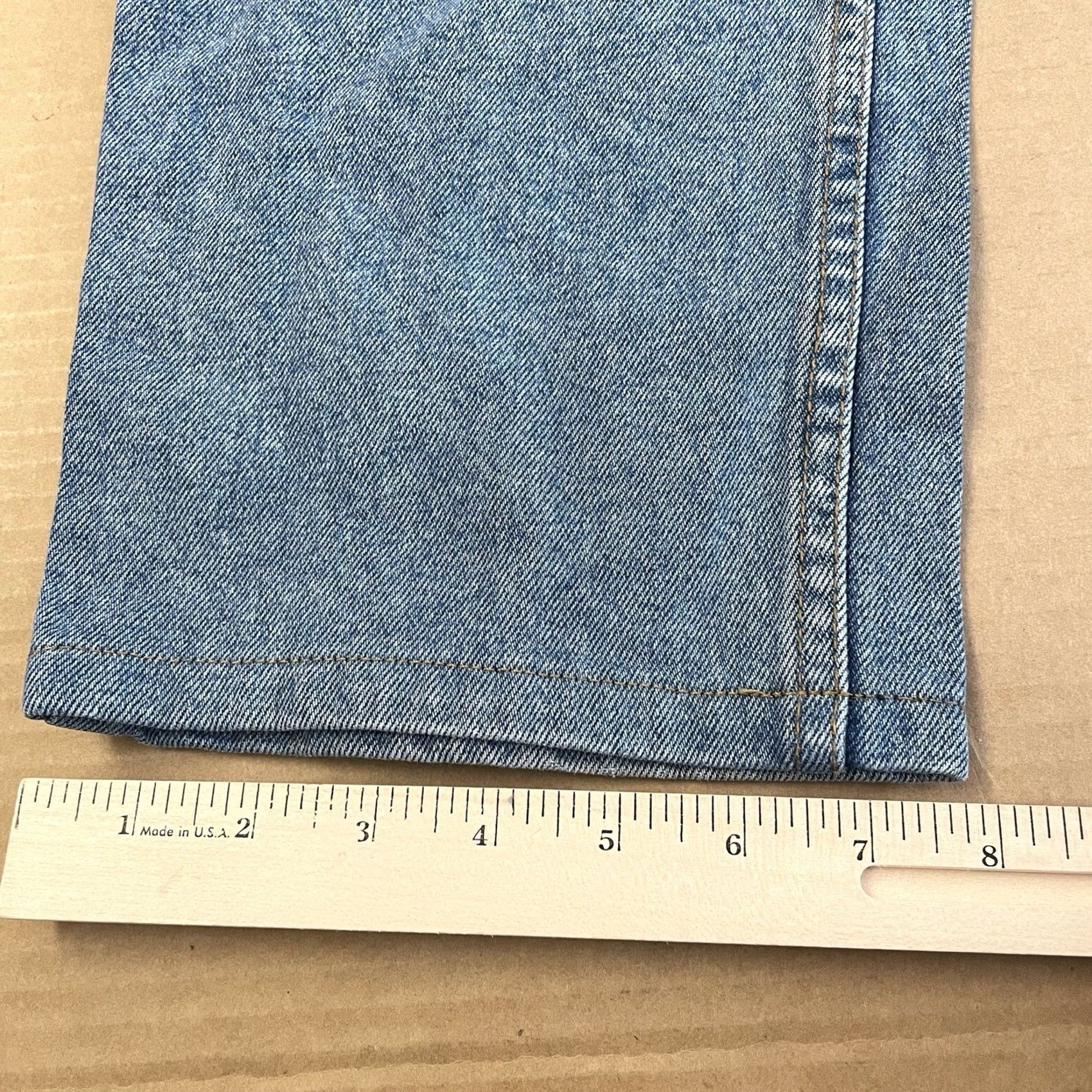 Chaps Chaps Jeans Shirt? 33 x 26 Blue Straight Fit Denim Pockets Mens Adult 90s Hip Hop Retro USA 5-Pocket Style Regular Size US 33 - 6 Thumbnail