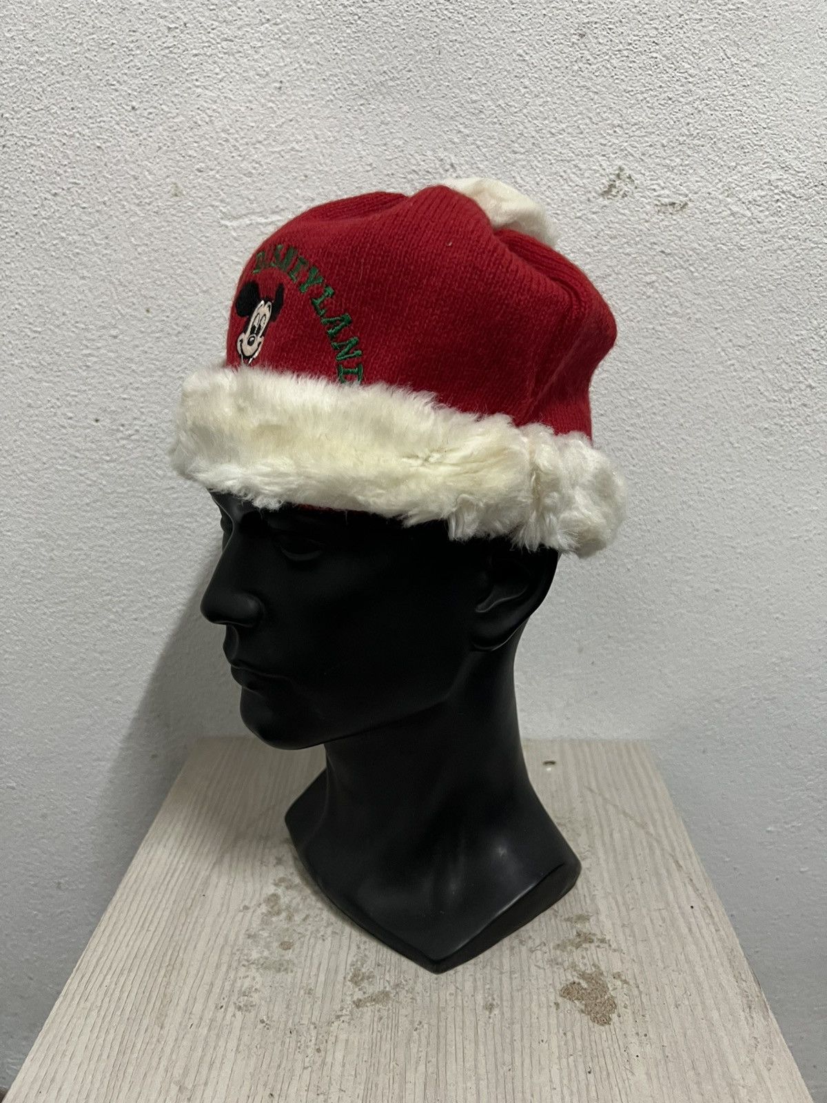 Mickey Mouse Vintage Mickey Mouse Disney Cartoon Beanie Hat Size ONE SIZE - 3 Thumbnail