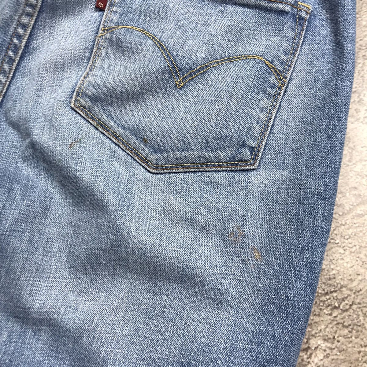 Vintage Vintage 90s Levis Distressed Baggy Jeans Grunge Thrashed 32 Size US 32 / EU 48 - 7 Thumbnail