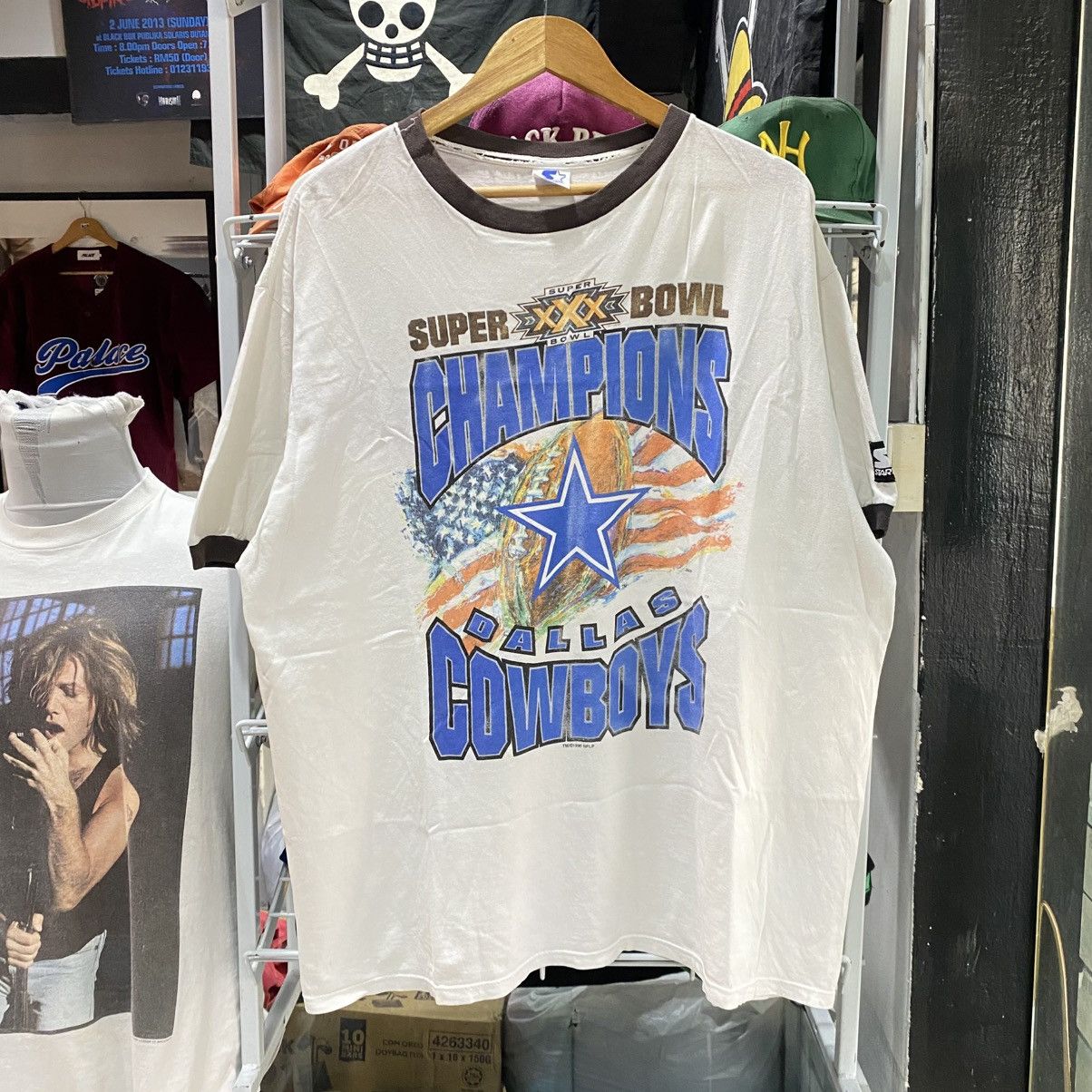 MLB × Starter × Vintage Vintage DALLAS COWBOYS Superbowl Champion 1996 NFL Starter Size US XL / EU 56 / 4 - 1 Thumbnail