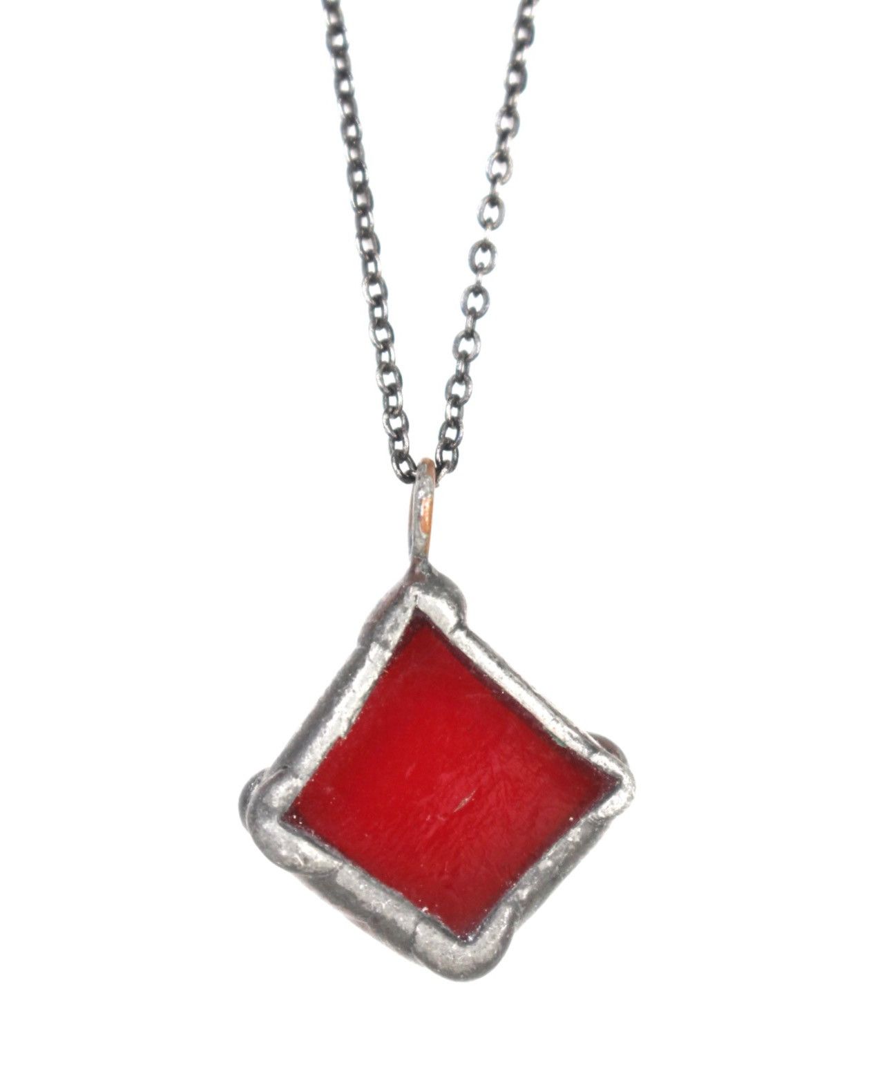If Six Was Nine 2000S JAPANESE MADE RED RESIN W METAL CASE NECKLACE Size ONE SIZE - 1 Thumbnail