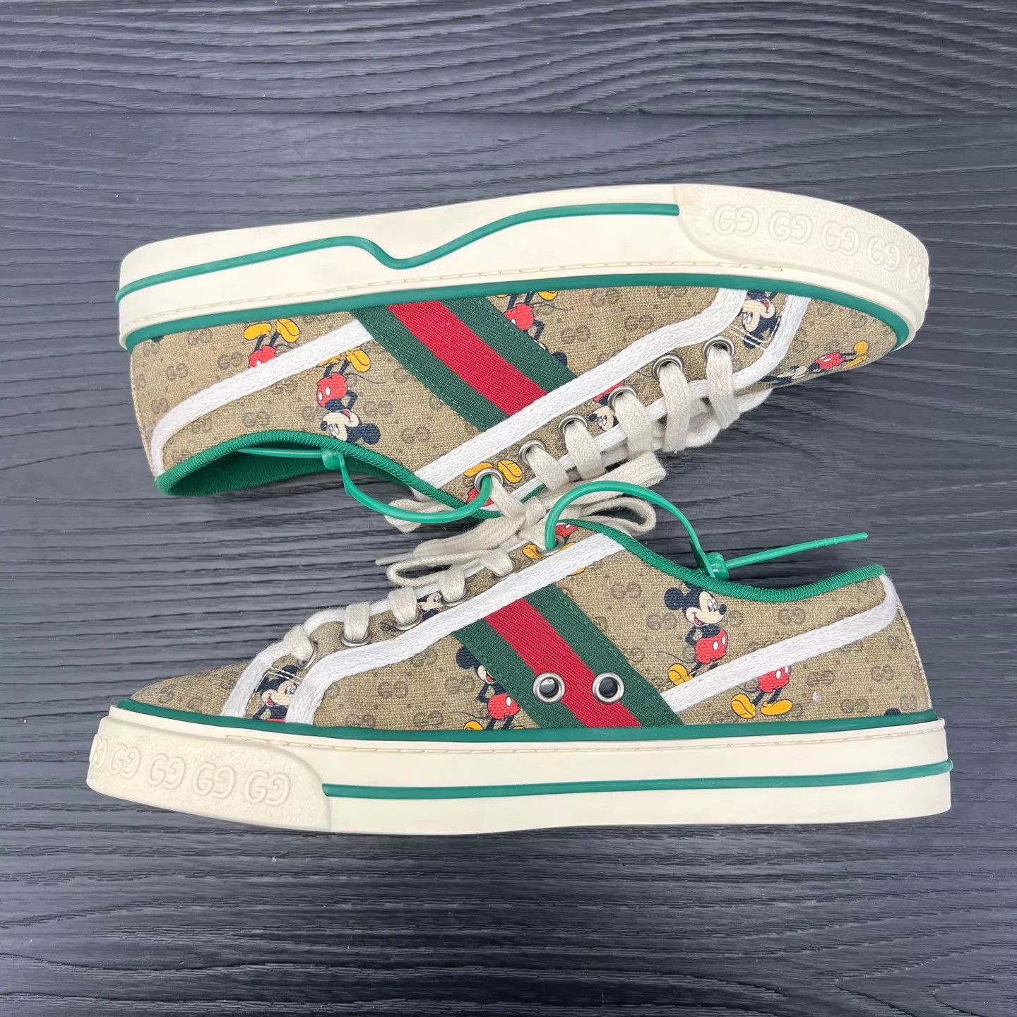 Gucci Gucci 1977 Disney Brown 37W Women's Near New Size US 6.5 / IT 36.5 - 3 Thumbnail