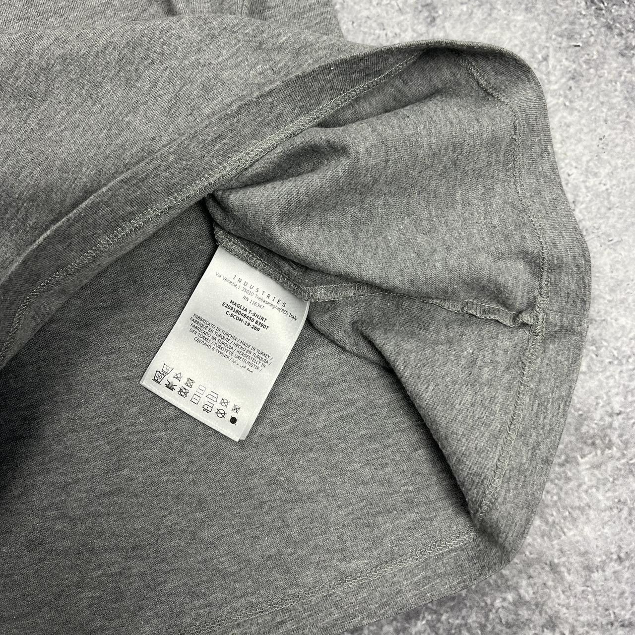 Moncler Moncler grey box logo tee Size US XL / EU 56 / 4 - 3 Thumbnail