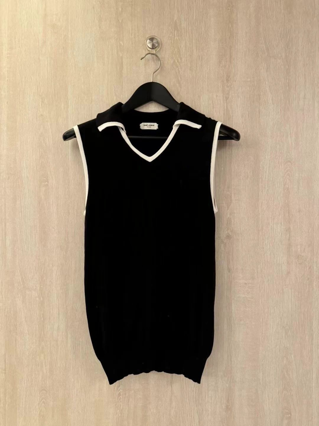 Saint Laurent Paris Saint Laurent Paris Knitted sleeveless polo shirt Size US S / EU 44-46 / 1 - 1 Thumbnail