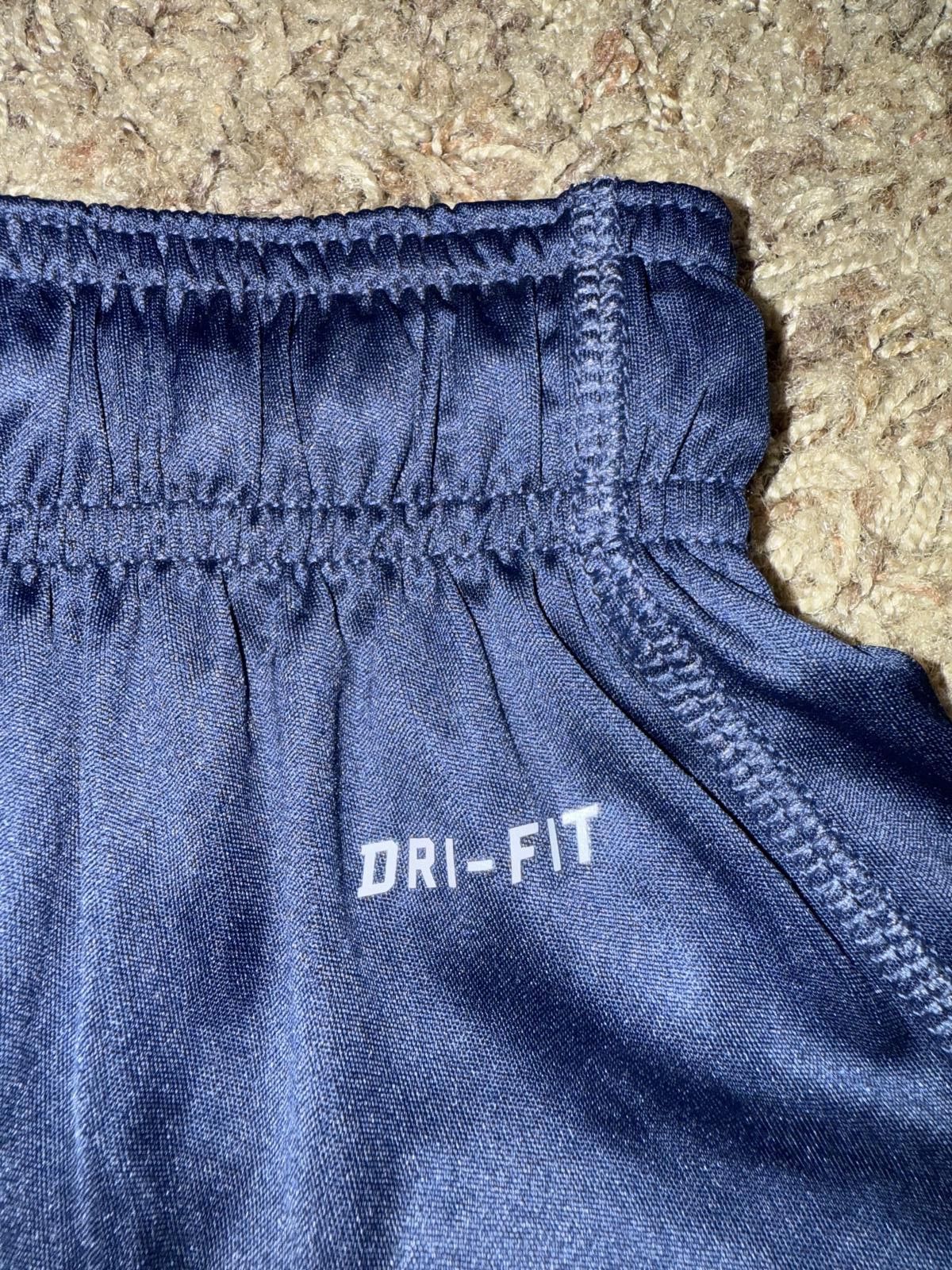 Nike Nike Big Kid’s (Boy’s) Team Fly Dri-fit Training Basketball Shorts Size US 26 / EU 42 - 6 Thumbnail