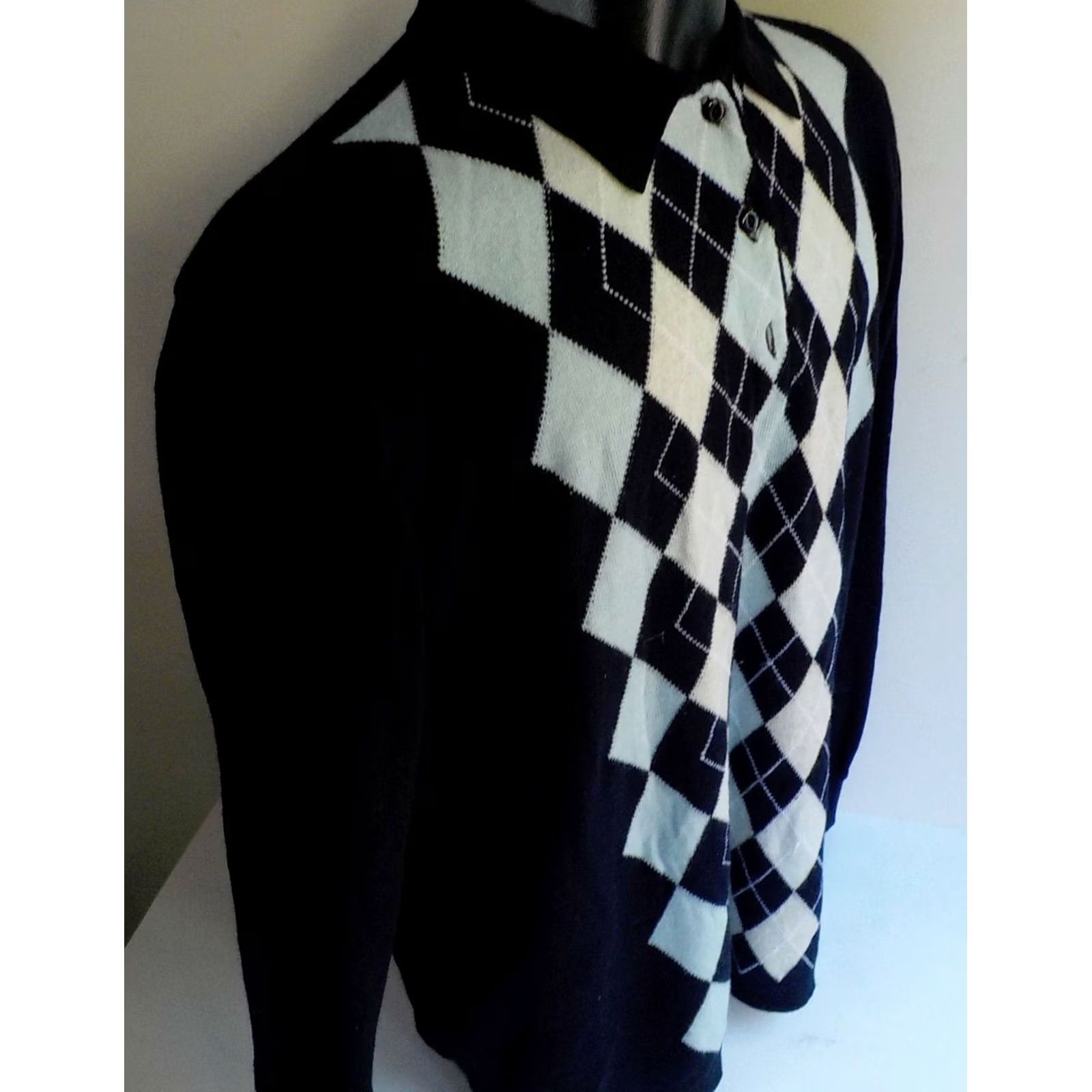 Vintage PRINGLE 100% Pure Wool Polo Style Argyle LS Sweaters Navy SZ LG L Mens Size US L / EU 52-54 / 3 - 3 Thumbnail