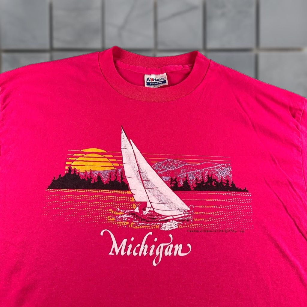 VINTAGE Hanes Michigan Shirt Mens XL Sailboat Graphic Pink Single Stitch 1988