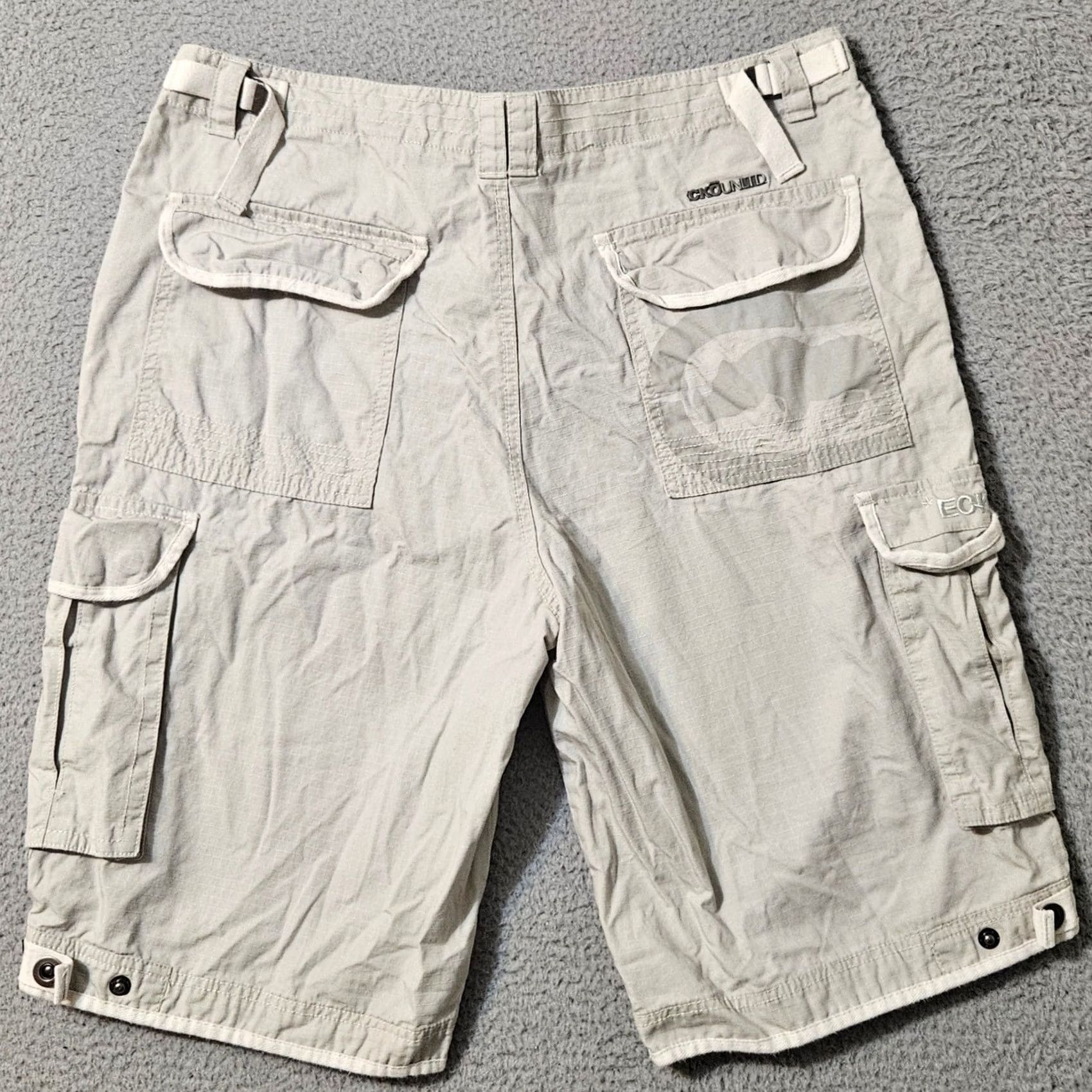 Ecko Unltd. Ships fast. Message with any questions Size US 36 / EU 52 - 3 Thumbnail