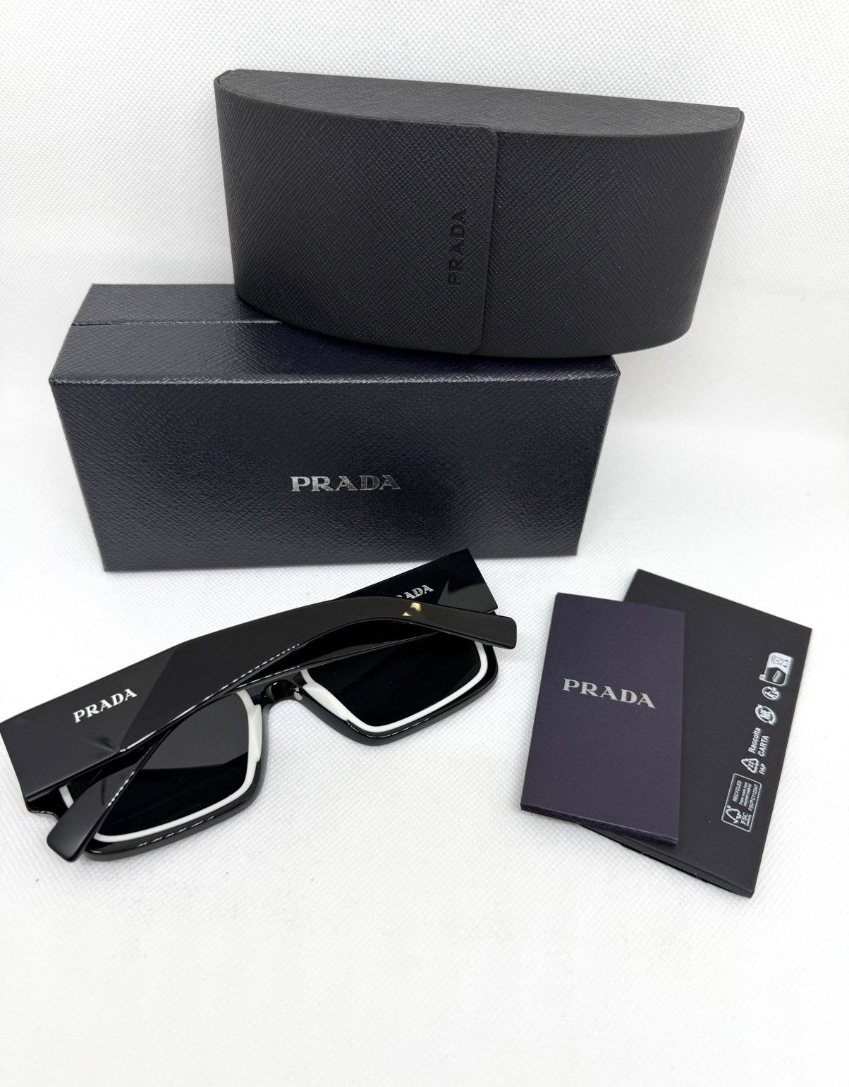 Prada NEW Prada Symbole sunglasses PR B17S 16K08Z Size ONE SIZE - 6 Thumbnail