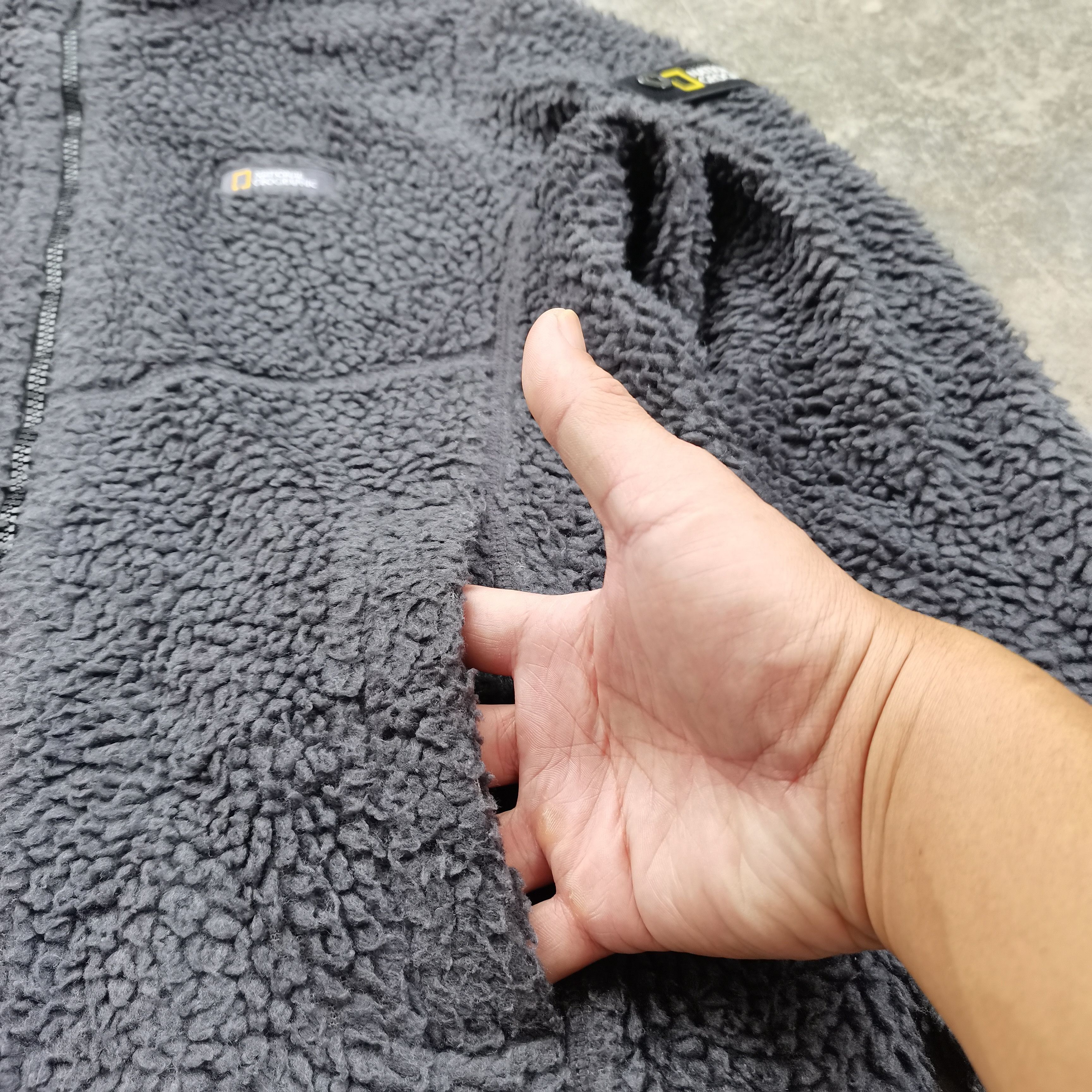 Japanese Brand Send Offer🔥 National Geographic Fleece Hoodie Jacket Size US XS / EU 42 / 0 - 8 Thumbnail