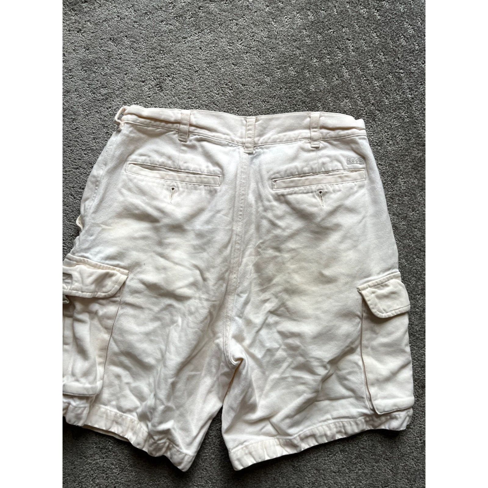 Izod IZOD Cargo Shorts Mens Size 30 Flat Front Ivory White Cotton Casual Belt Loops 9 Inseam Regular Fit All Seasons Mens Size US 30 / EU 46 - 2 Thumbnail