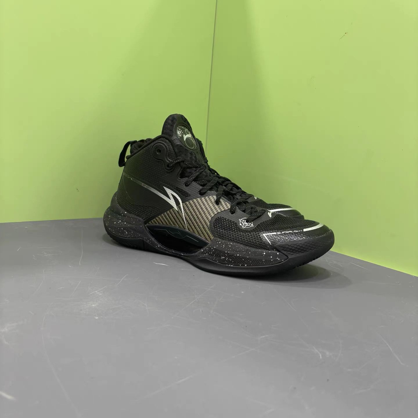 Li-Ning Li-Ning Super Light Black Warrior Running Shoes K15 Size US 10 / EU 43 - 3 Thumbnail