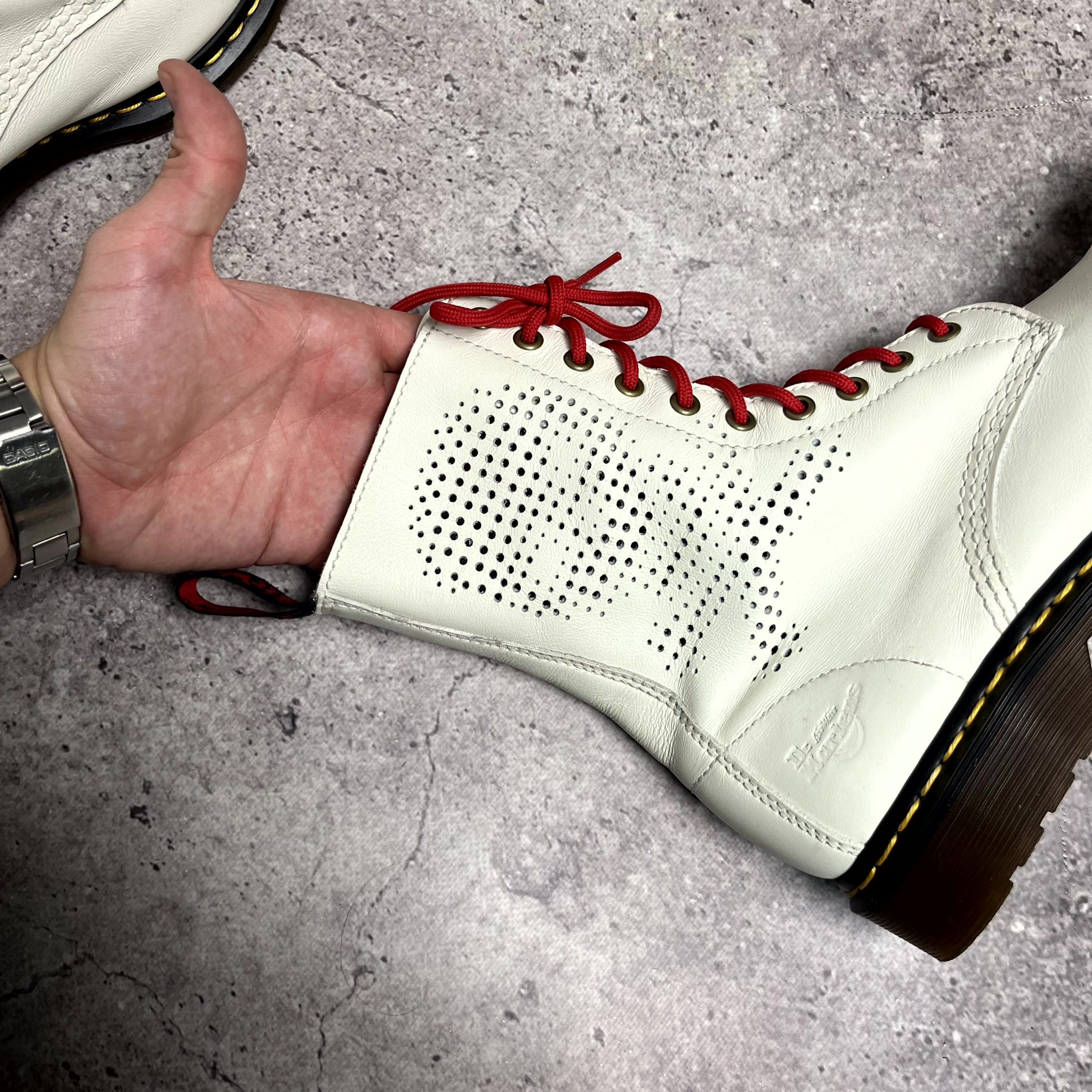Dr. Martens Dr Martens Perf Skull Punk Leather White Boots Size EU 41 Size US 11 / IT 41 - 4 Thumbnail