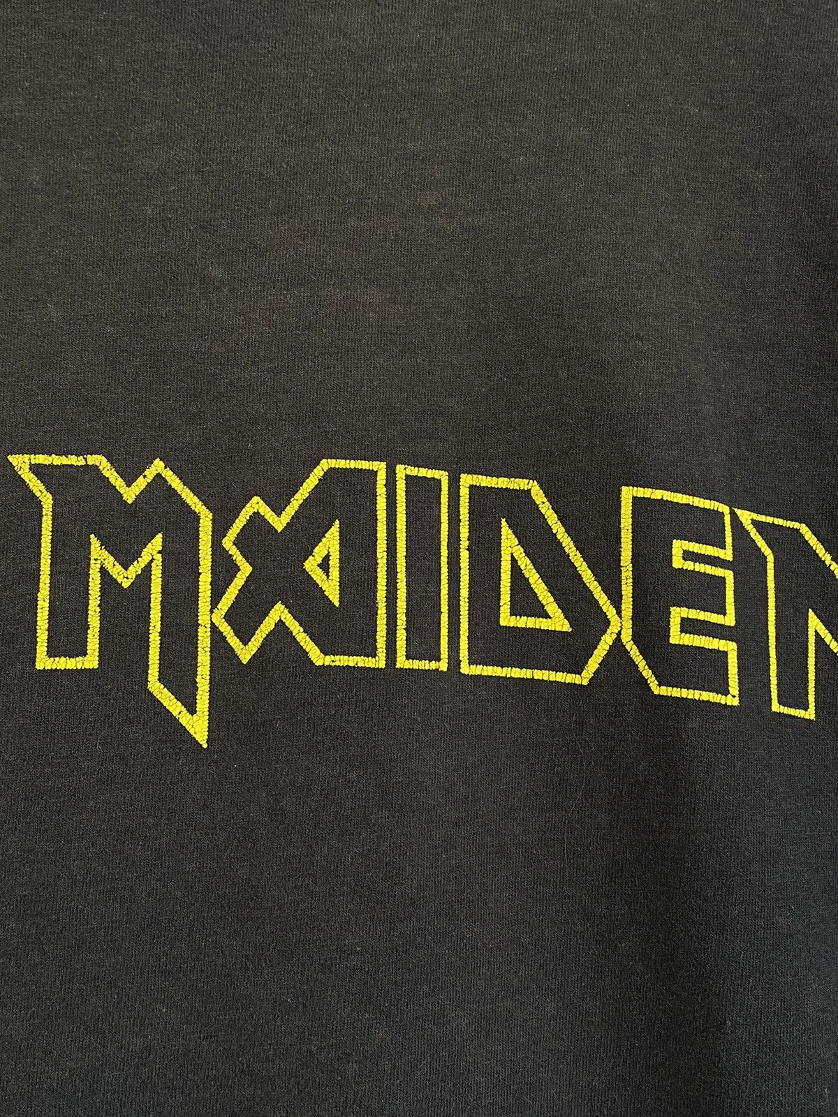 Vintage 2005 Iron Maiden Death on the road vintage band t-shirt Size US L / EU 52-54 / 3 - 12 Thumbnail