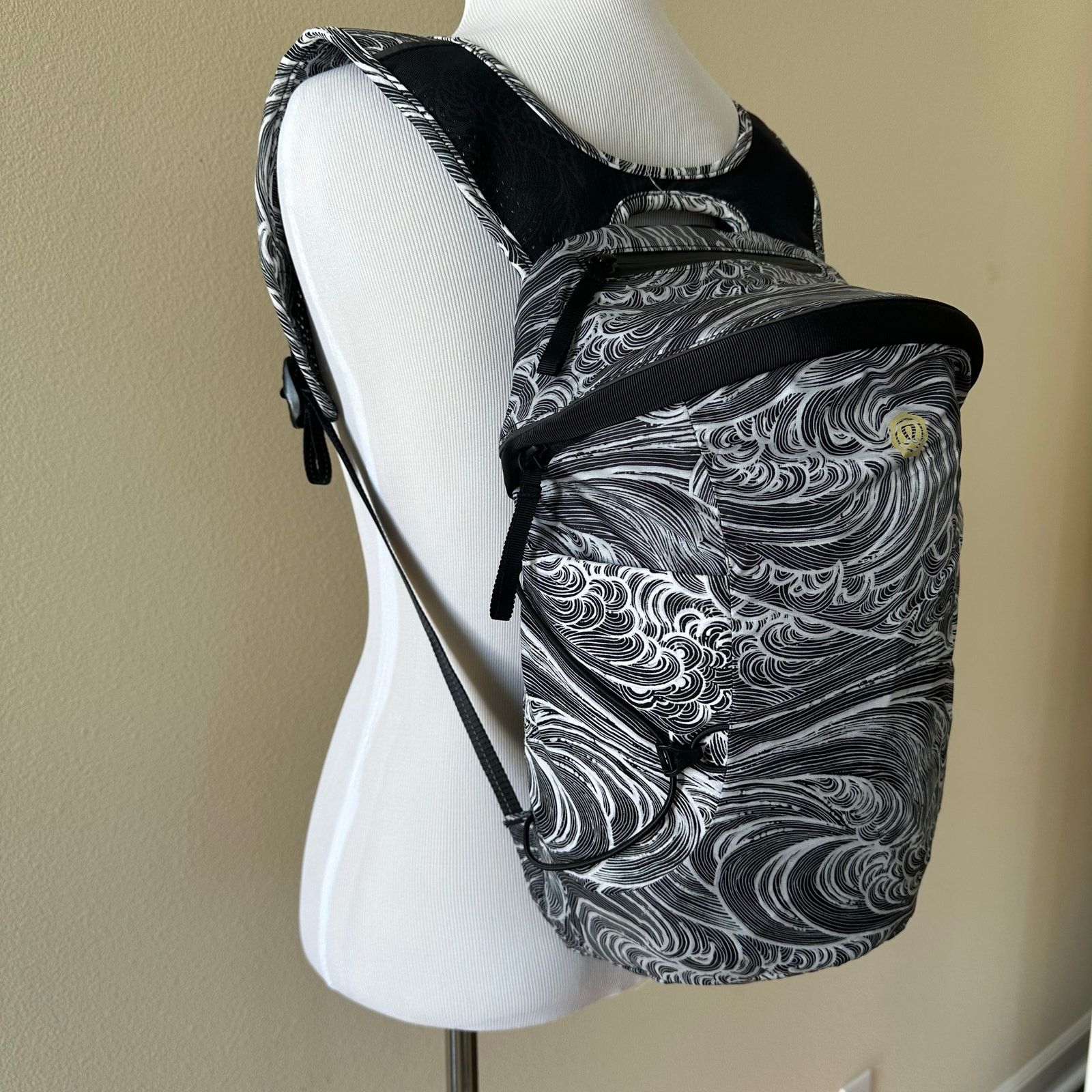 Lululemon Lululemon Exclusive Seawheeze 2018 Edition Back Pack NWT Size ONE SIZE - 1 Thumbnail