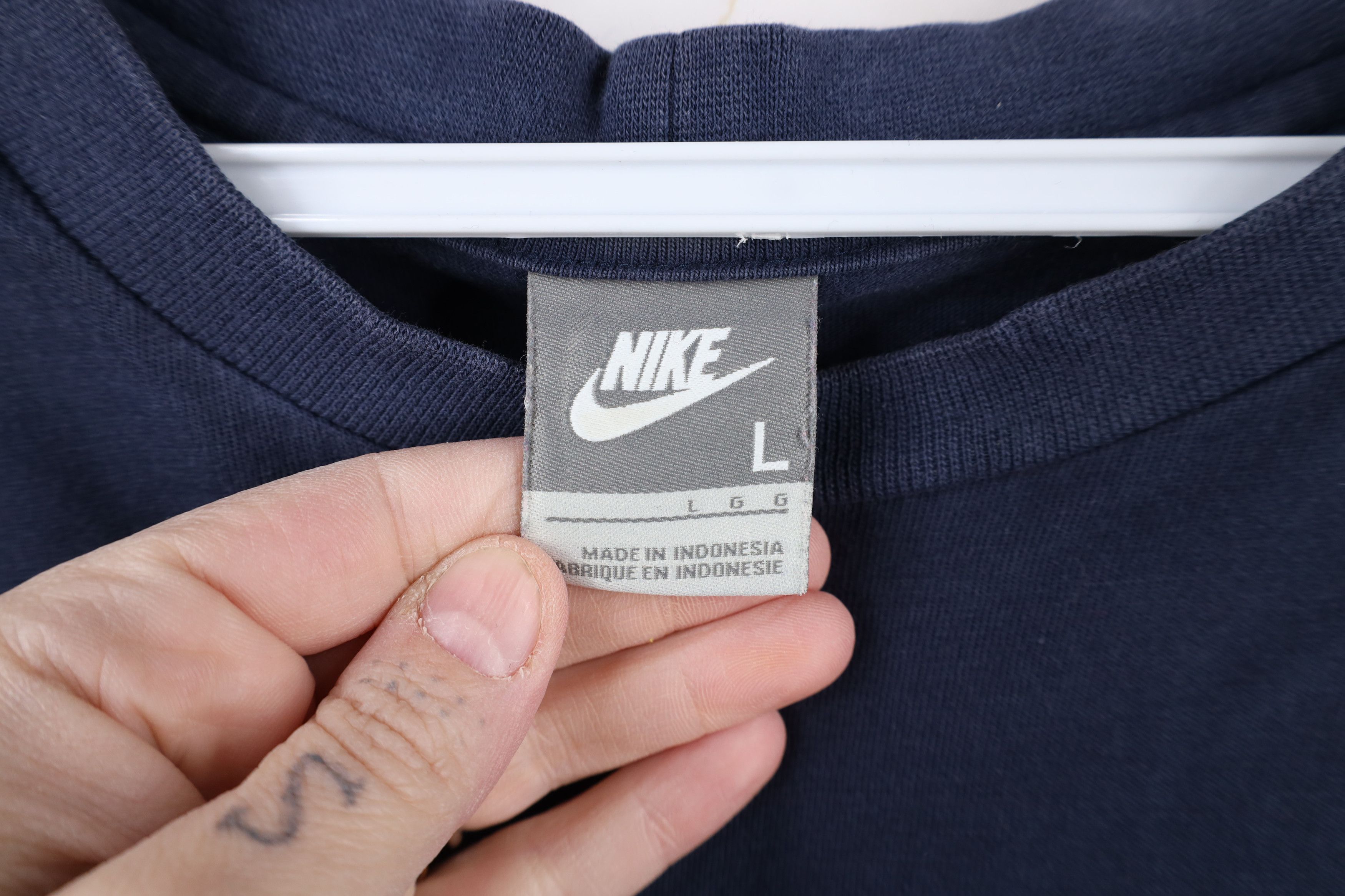 Nike × Vintage Vintage 90s Y2K Nike Travis Scott Center Swoosh T-Shirt Blue Size US L / EU 52-54 / 3 - 9 Thumbnail