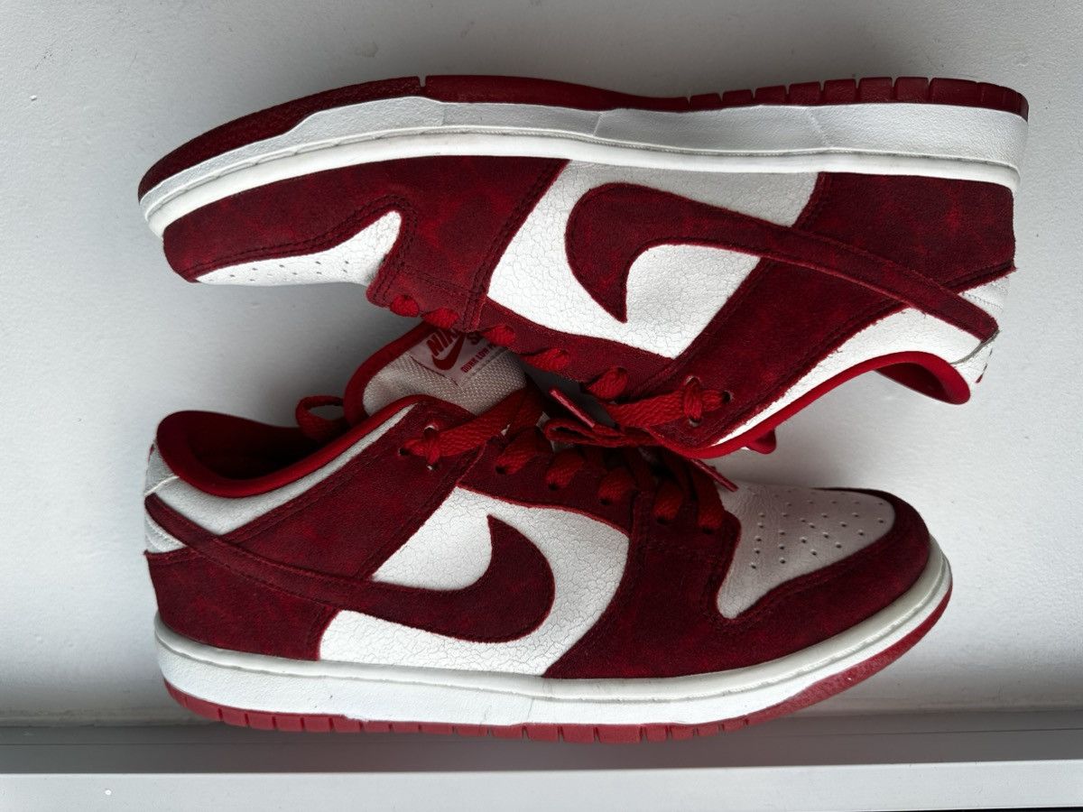 Nike Nike Dunk Low Premium SB 2014 Valentine's Day Red US9 Size US 9 / EU 42 - 6 Thumbnail