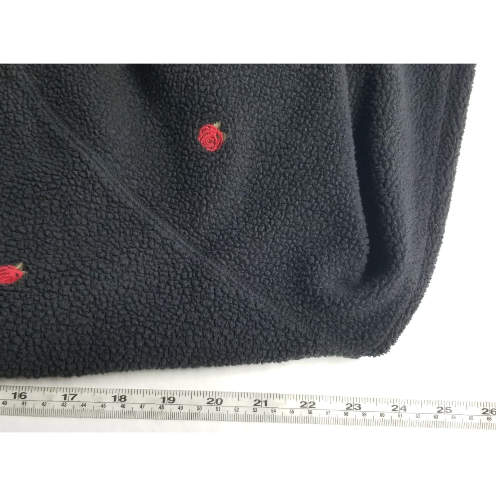 Vintage PINK Victoria's Secret Sweatshirt Womens Black S Pullover Embroidered Roses Sherpa Casual Activewear Small Rose Size S / US 4 / IT 40 - 4 Thumbnail