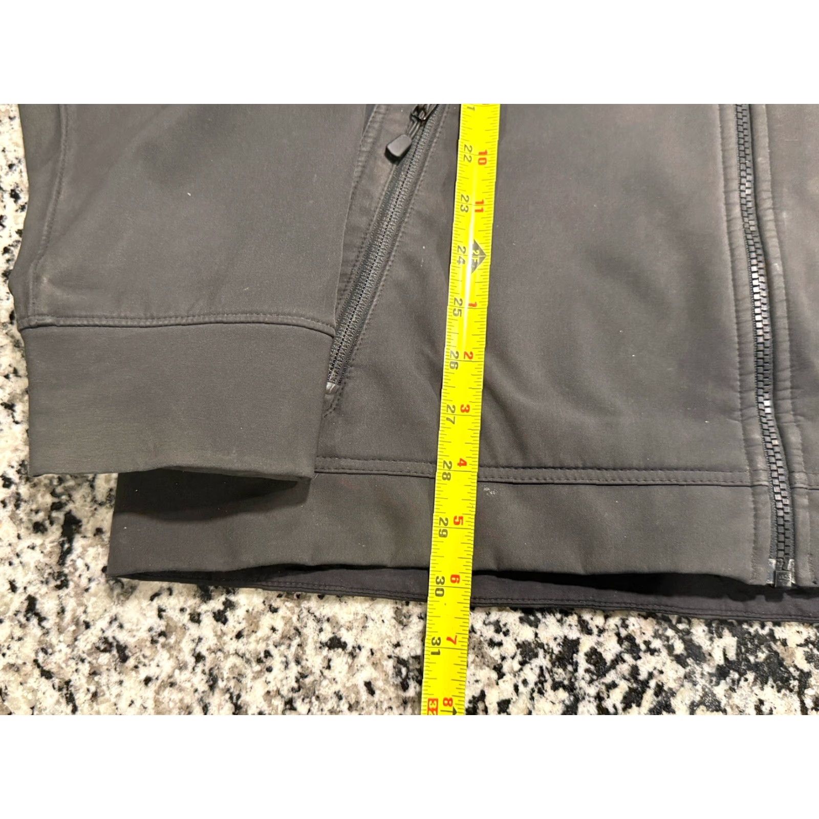 Black Diamond BLACK DIAMOND Softshell Jacket Mens XL Gray Polartec Windbloc Outdoor Size US XL / EU 56 / 4 - 2 Thumbnail
