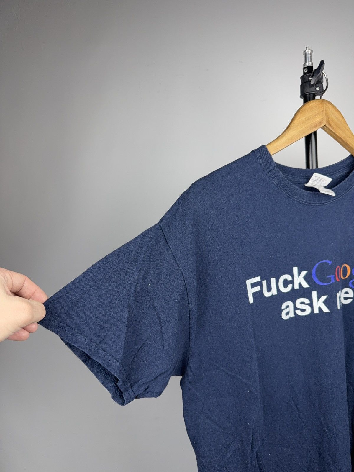 Vintage 00s Funny Humor Fuck Google Ask Me USA Graphic Logo Y2K Tee Size US L / EU 52-54 / 3 - 4 Thumbnail