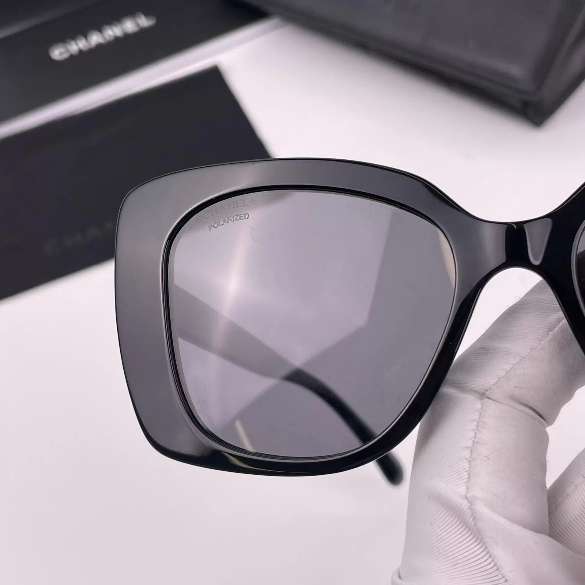 Chanel Chanel Black Resin Sunglasses Size ONE SIZE - 9 Thumbnail